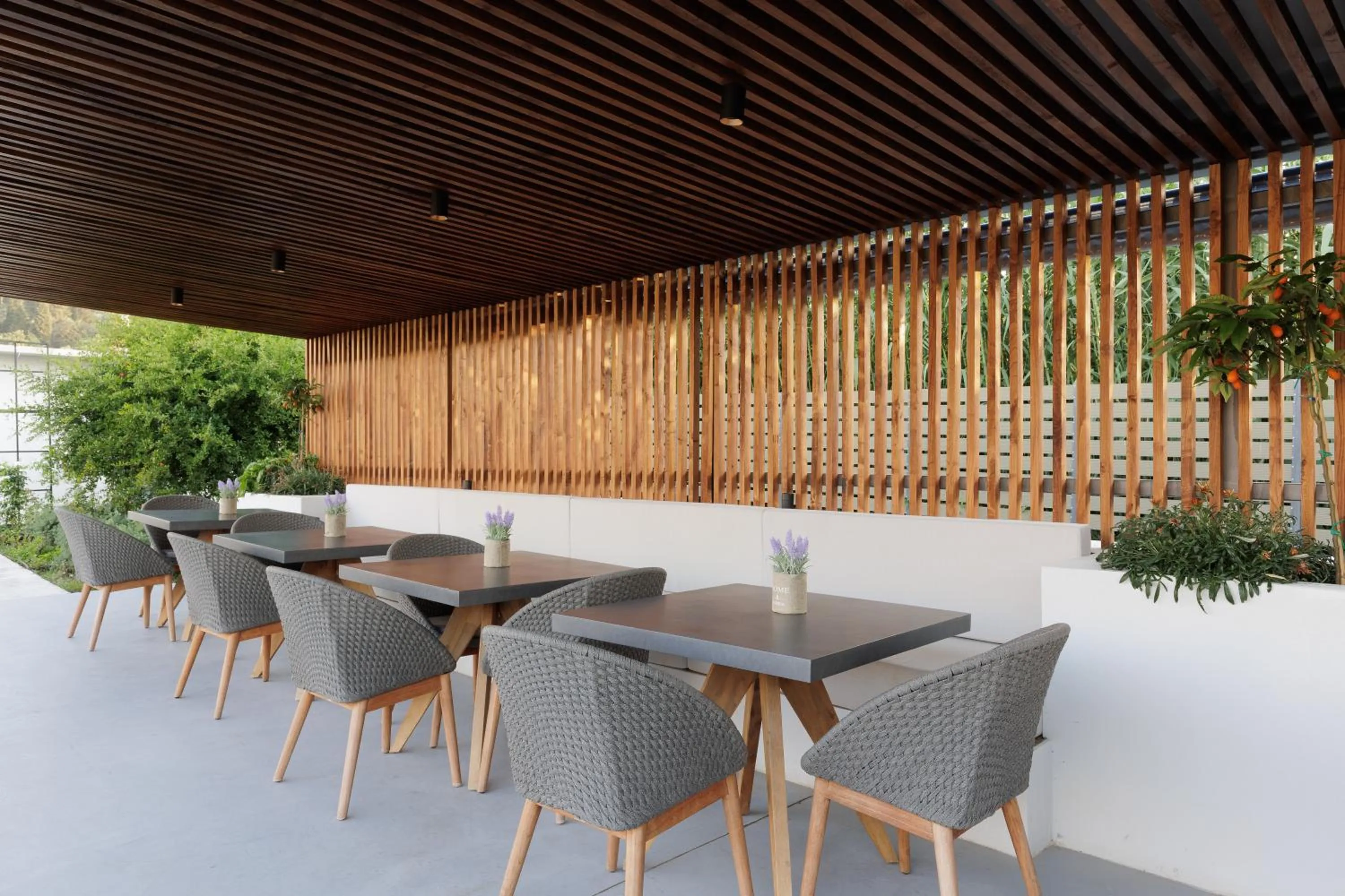 Restaurant/places to eat in V Luxury Suites