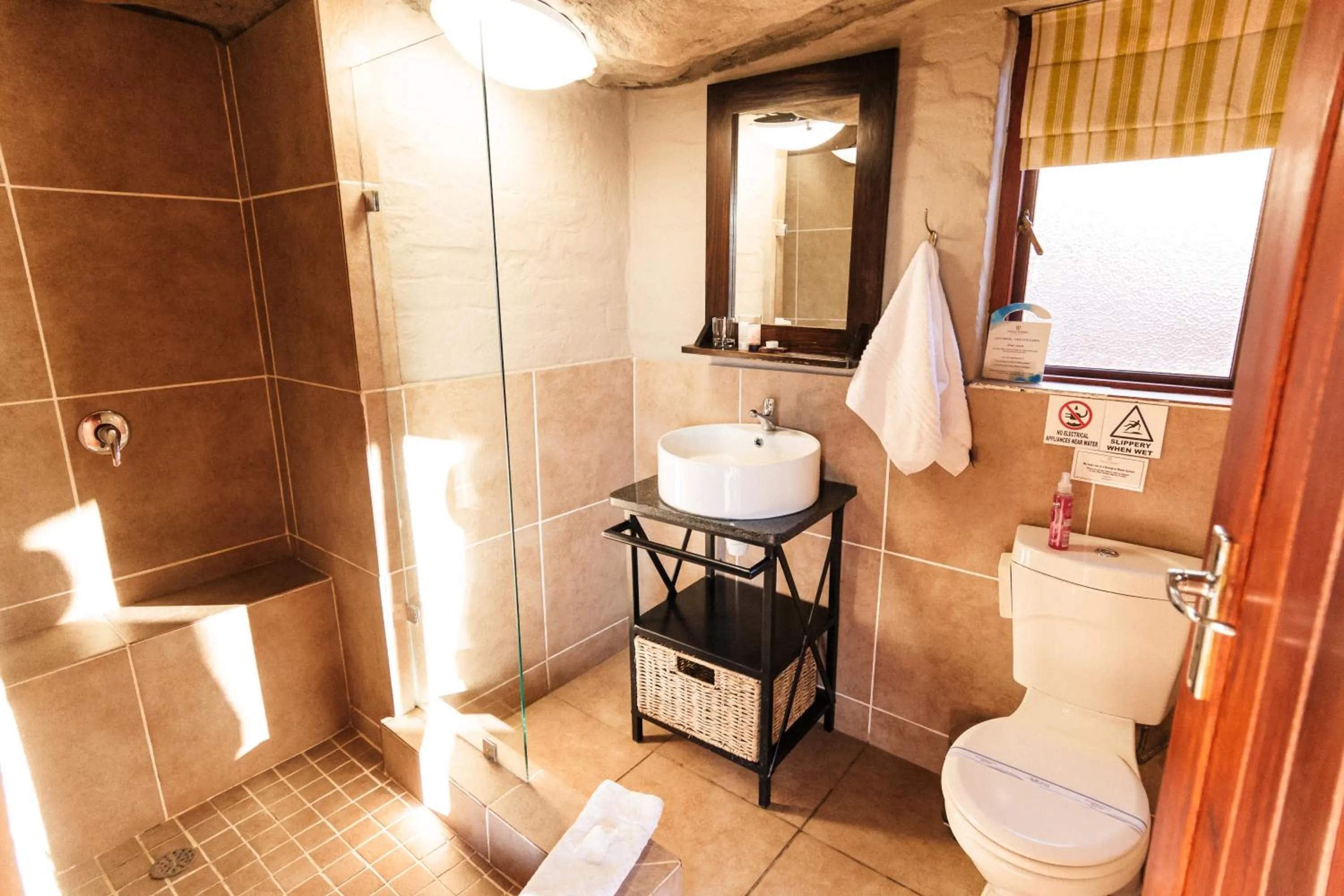 Toilet in Kagga Kamma Eco Lodge & Spa