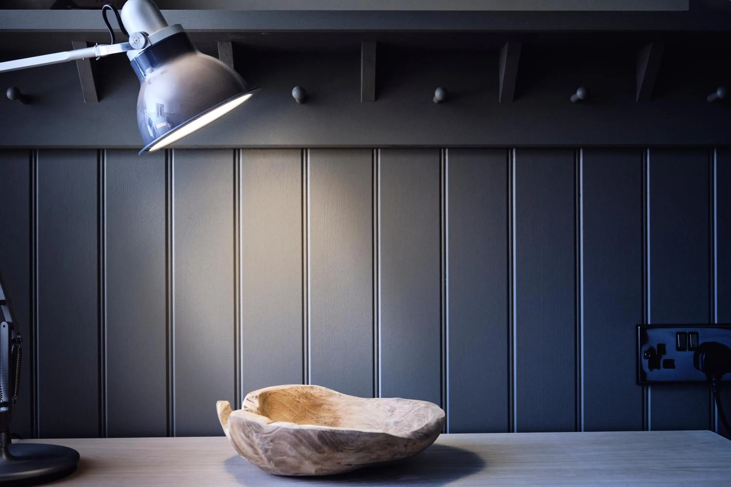 Bedroom in The Three Blackbirds