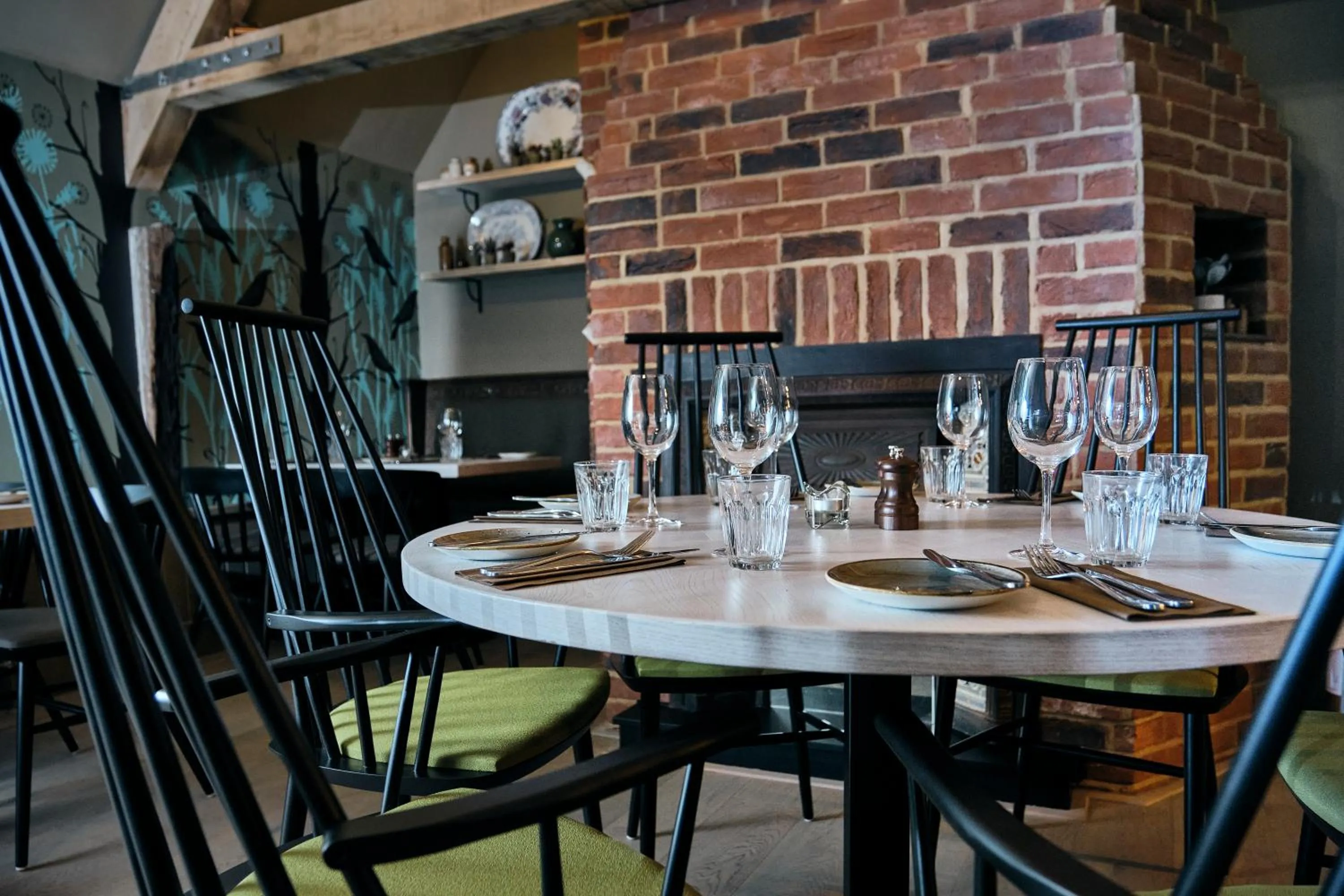 Restaurant/places to eat in The Three Blackbirds