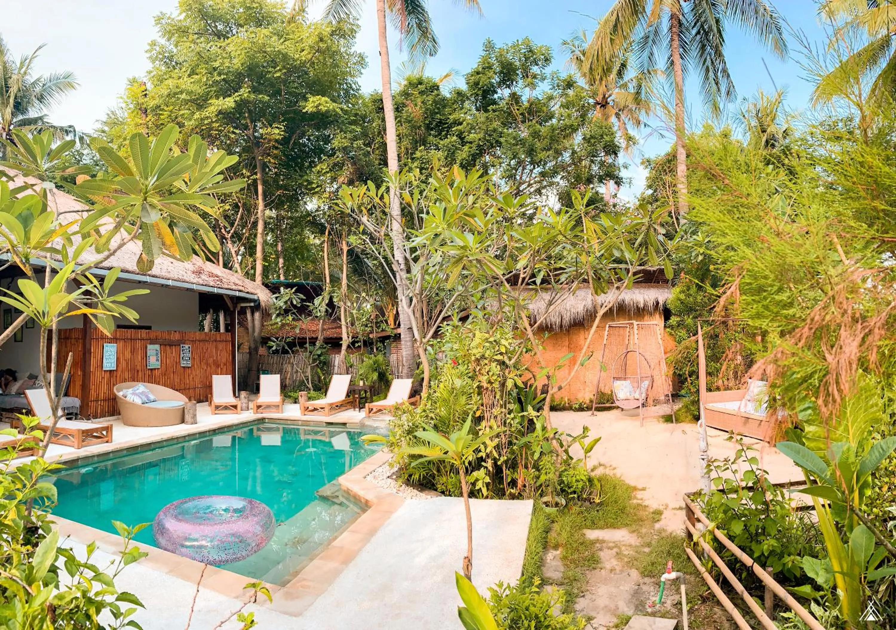 Pool view in La Cocoteraie Ecolodge - Luxury Glamping Tents