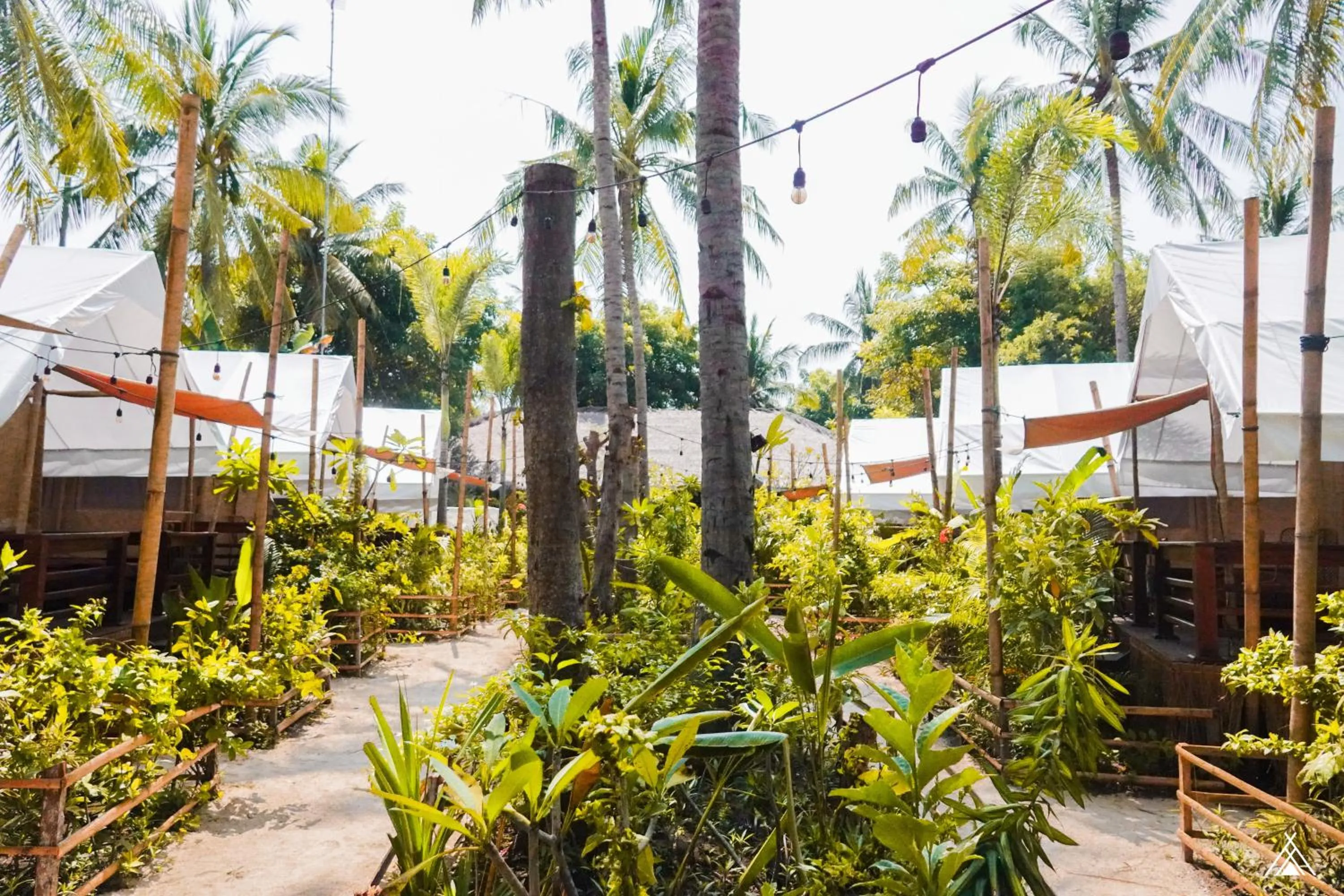 Property building in La Cocoteraie Ecolodge - Luxury Glamping Tents