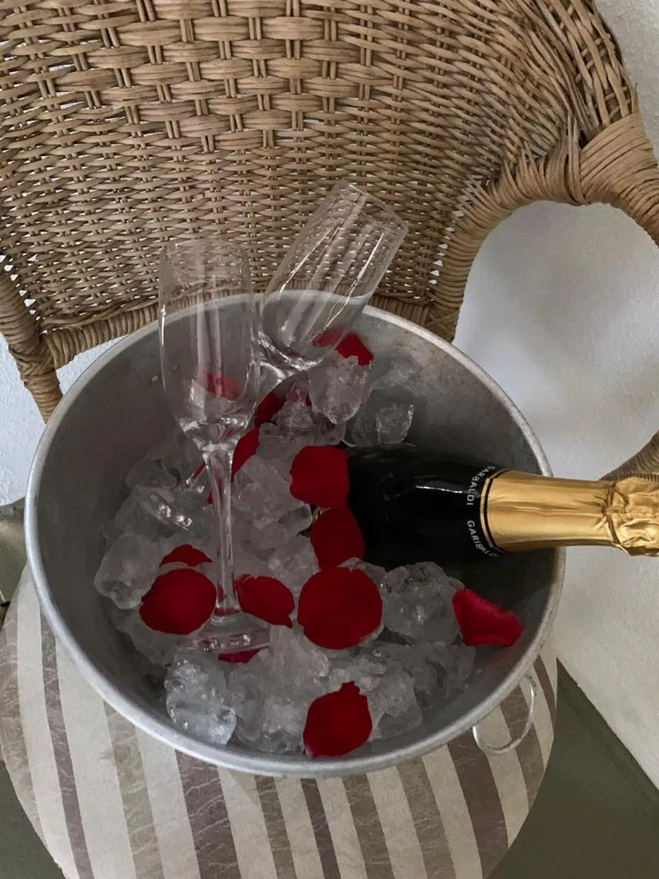 Food and drinks in Villa Handam