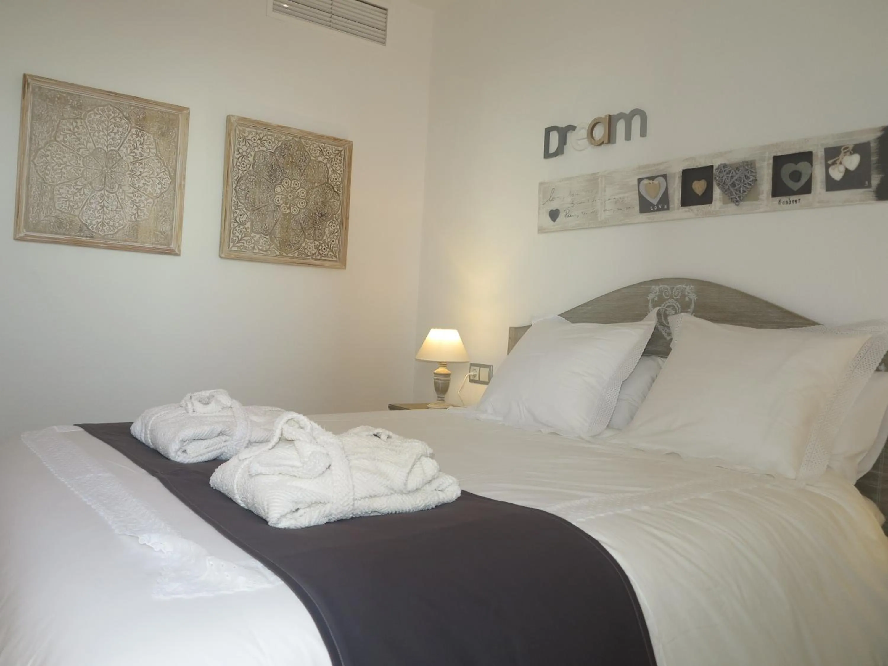 Bed in Penthouse Aloha4you