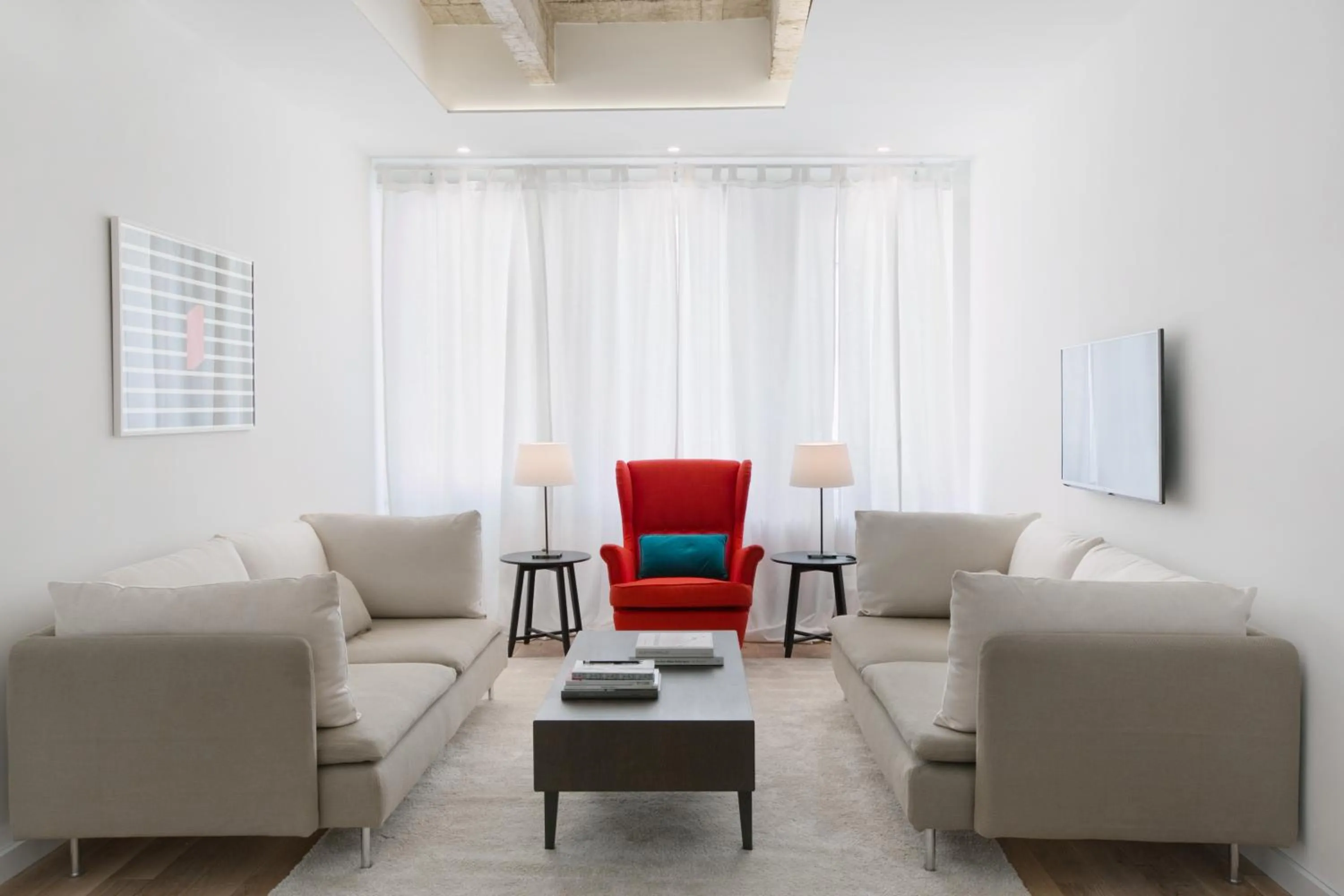 TV and multimedia in Angel Main Square Center Zagreb