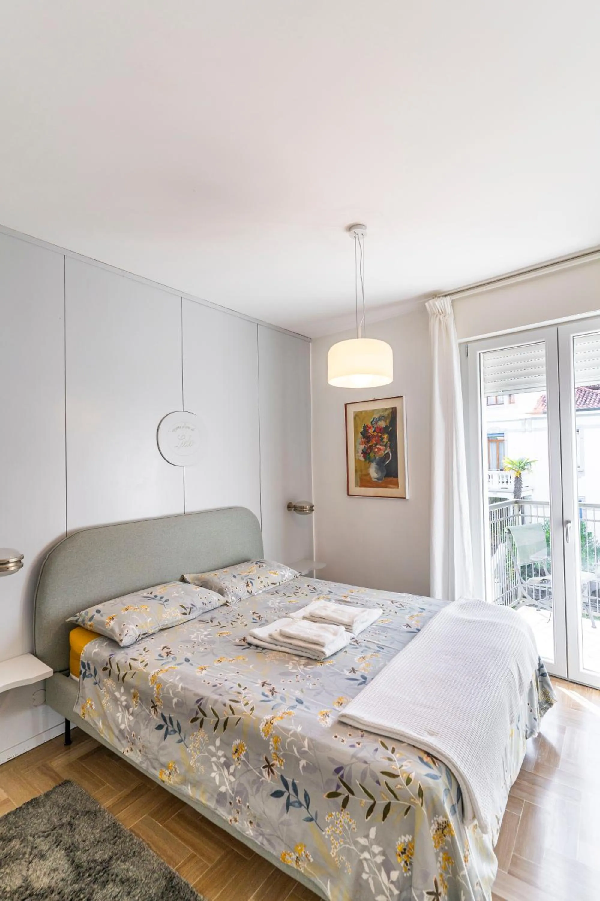 Bed in Quattro Fontane Apartment