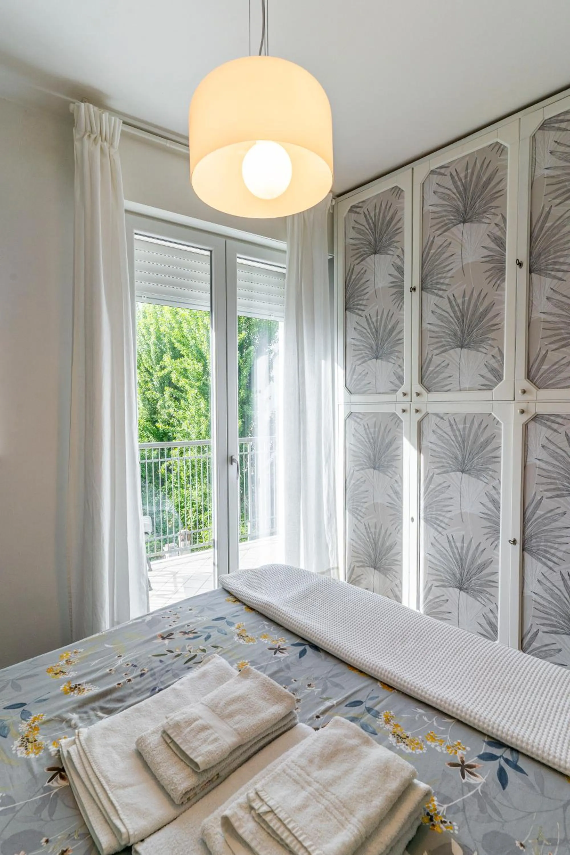 Bed in Quattro Fontane Apartment