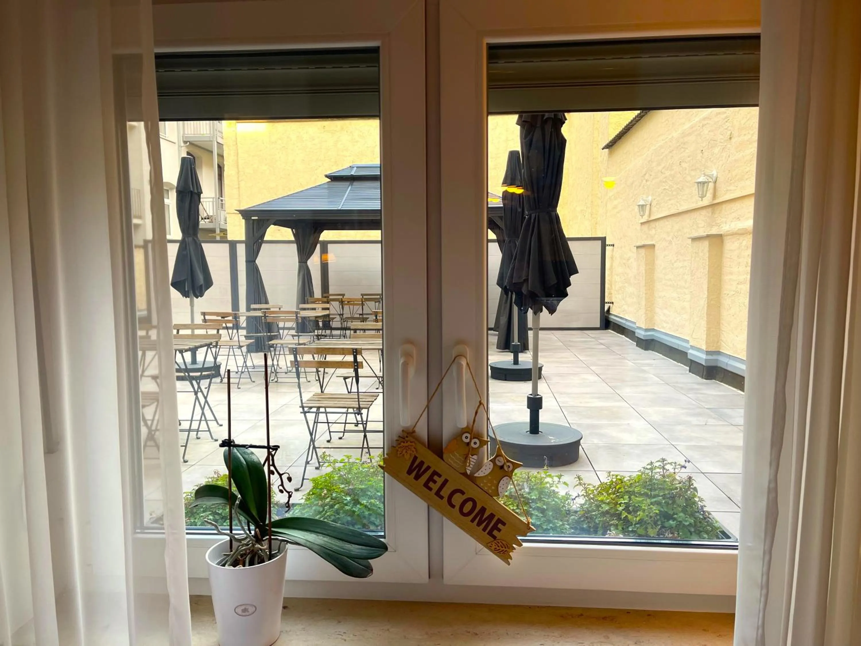 Inner courtyard view in Hotel Moguntia