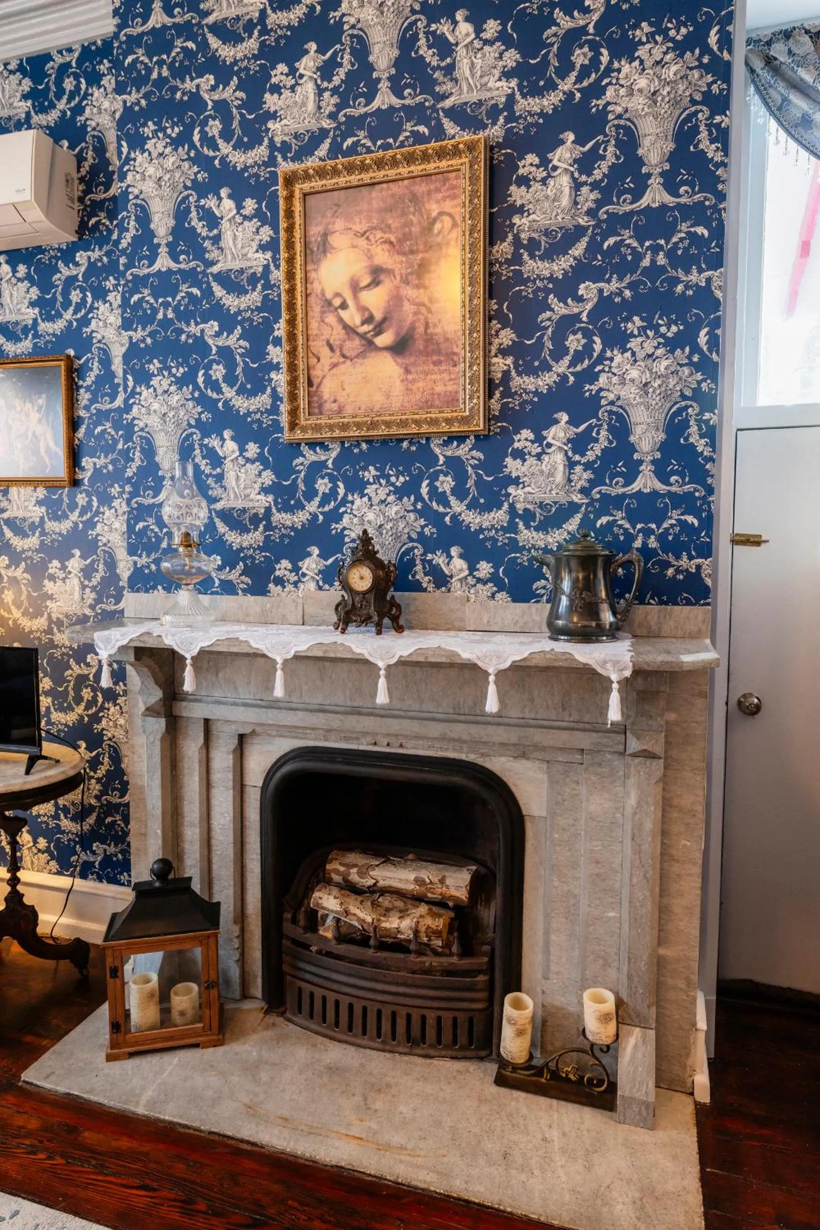 Gifford-Risley House Bed and Breakfast