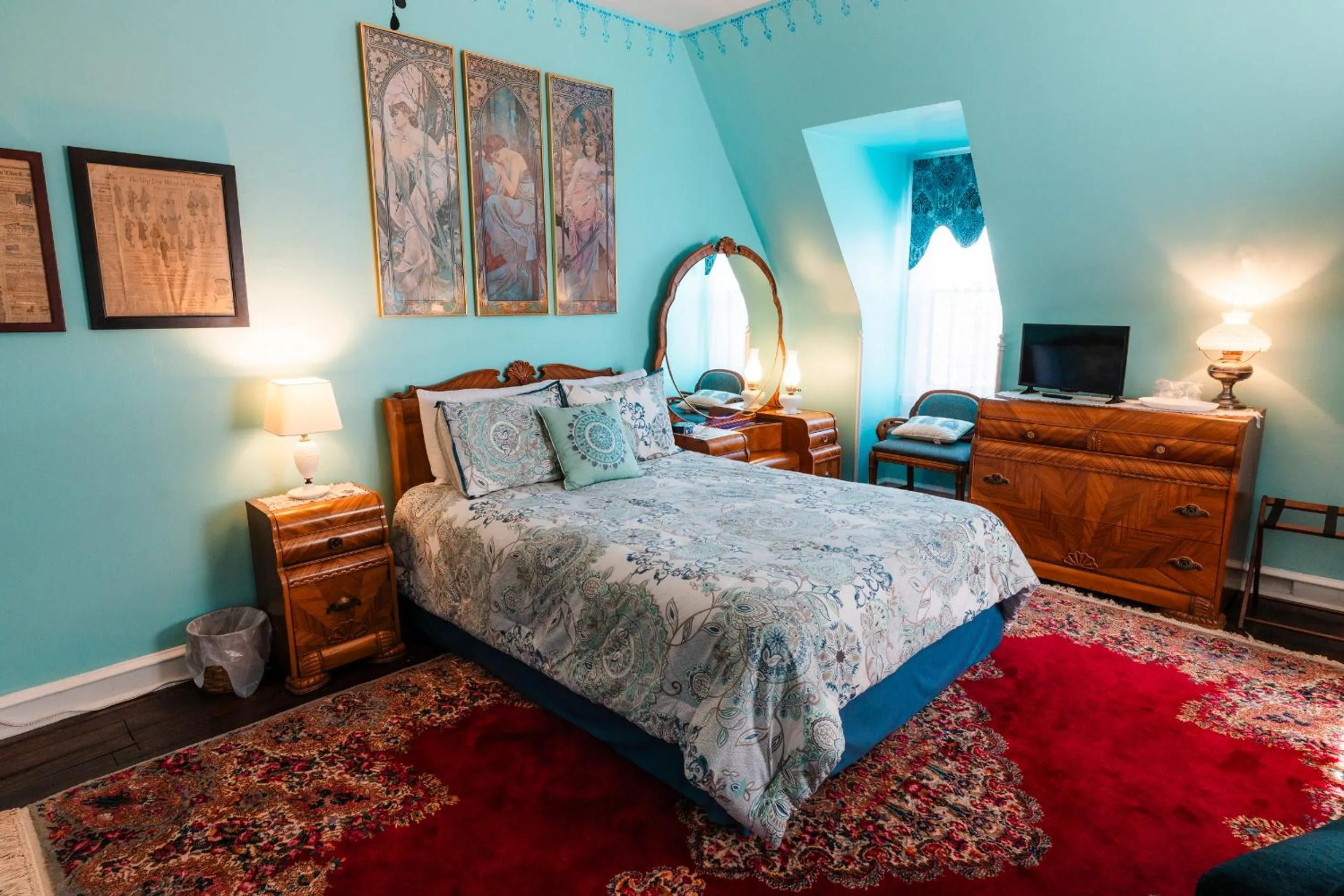 Bed in Gifford-Risley House Bed and Breakfast