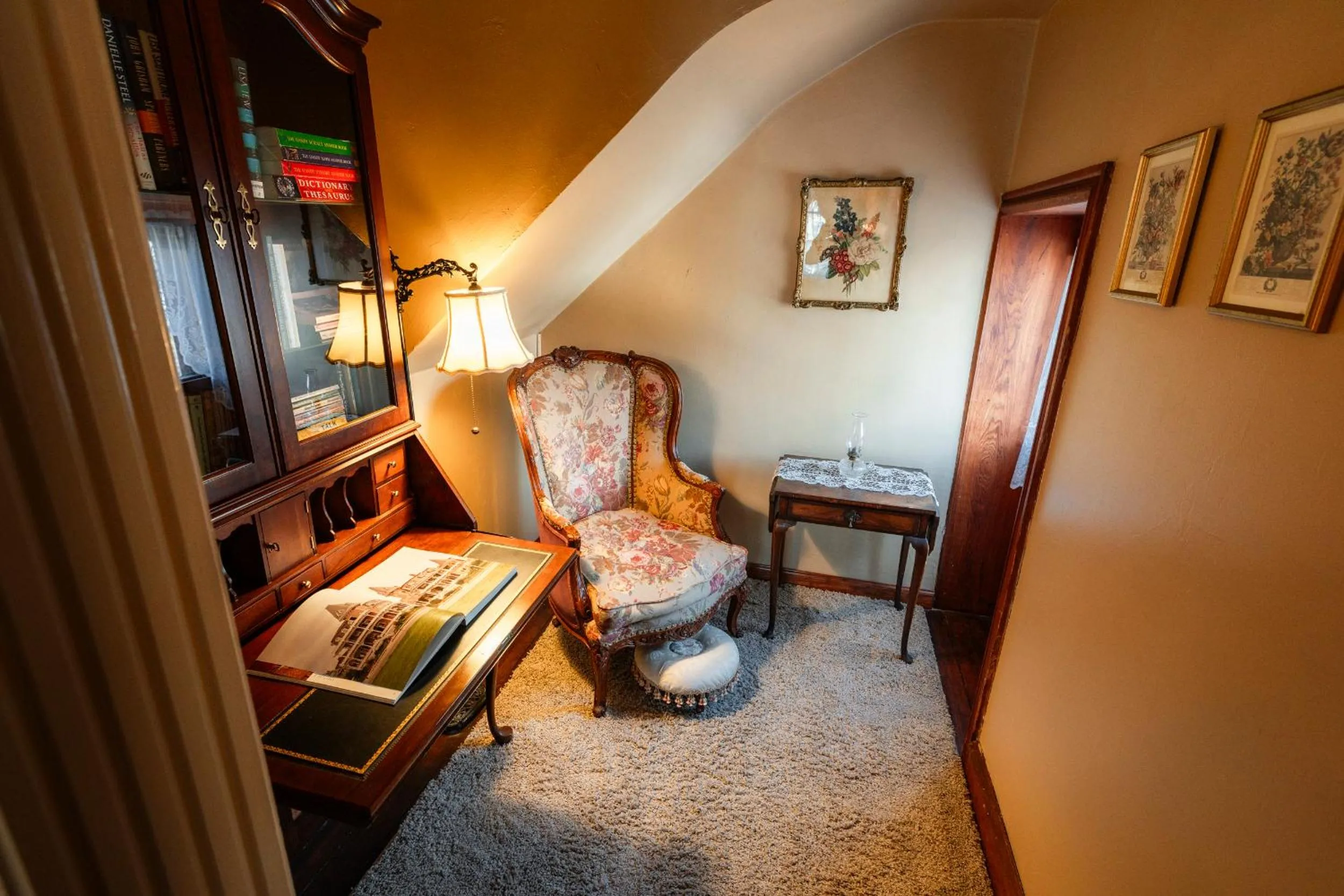 Bed in Gifford-Risley House Bed and Breakfast