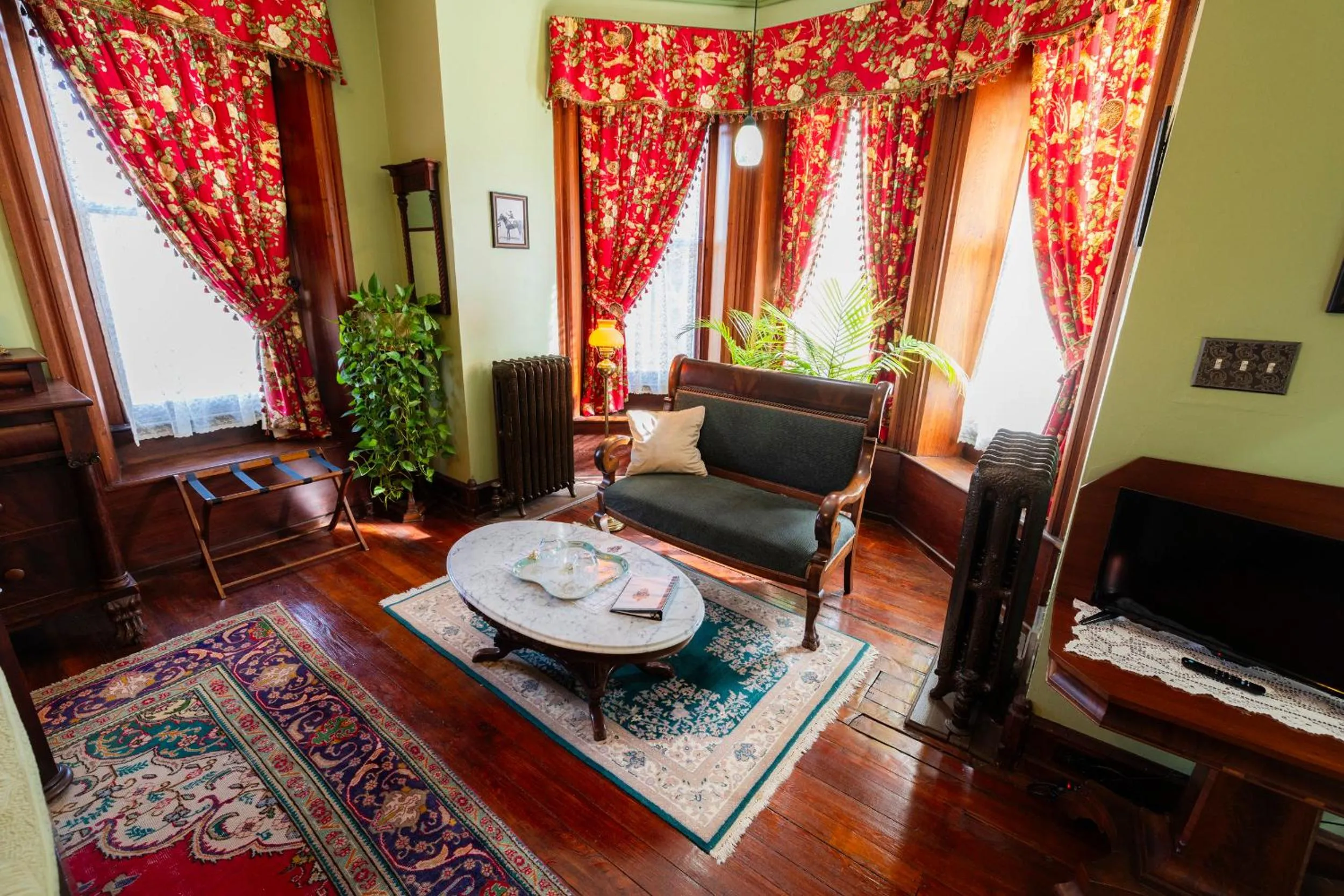 Gifford-Risley House Bed and Breakfast