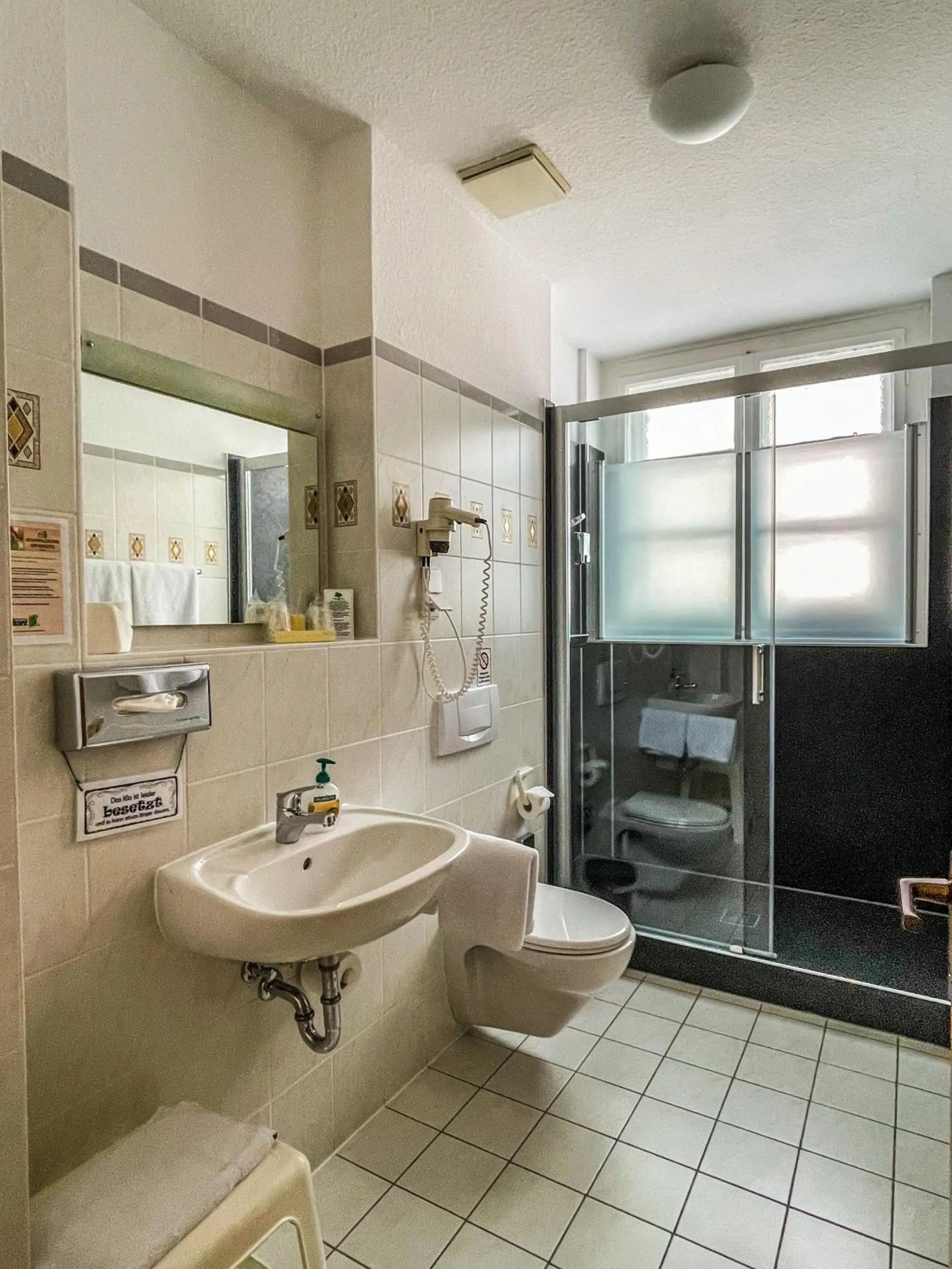 Shower in Altwernigeröder Apparthotel