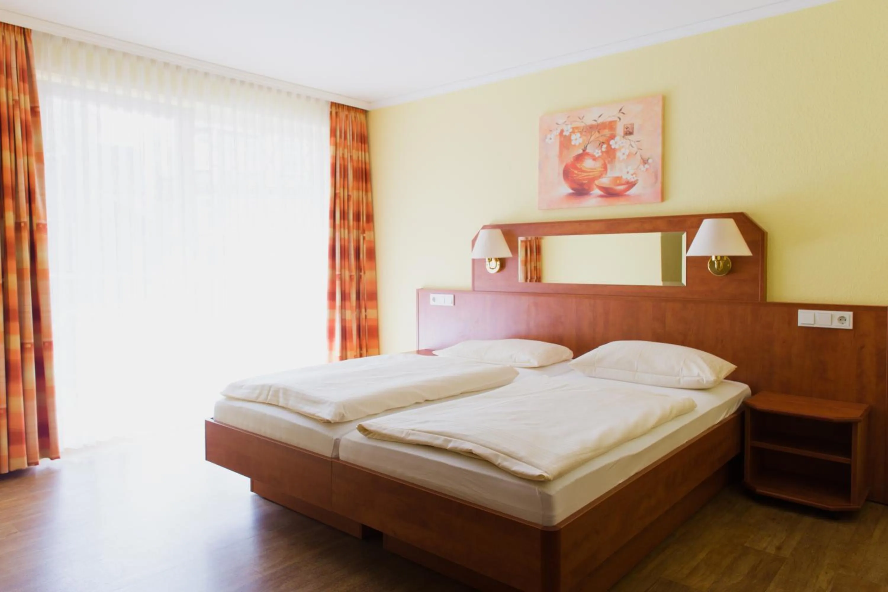 Photo of the whole room, Bed in Altwernigeröder Apparthotel