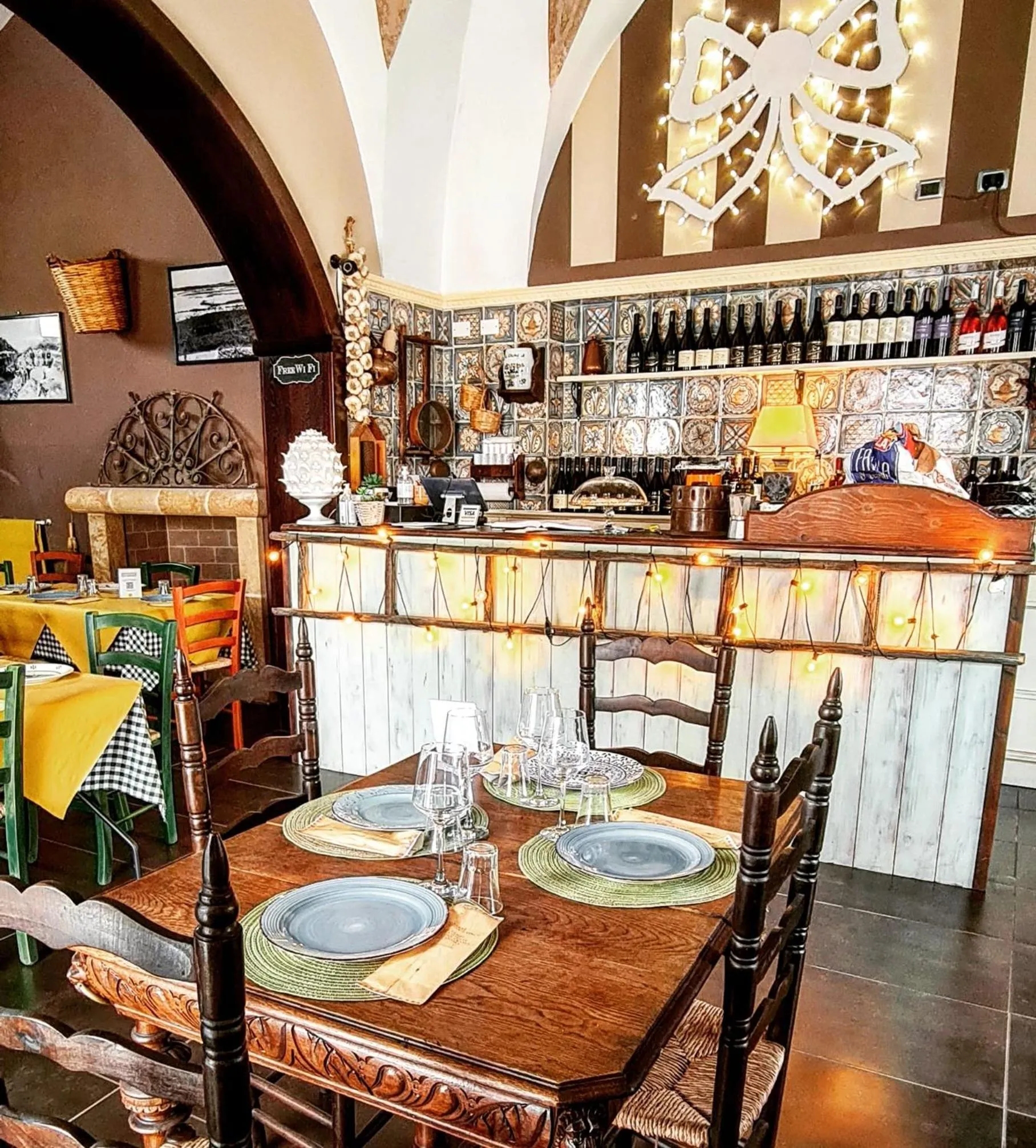 Restaurant/places to eat in Cortellenica