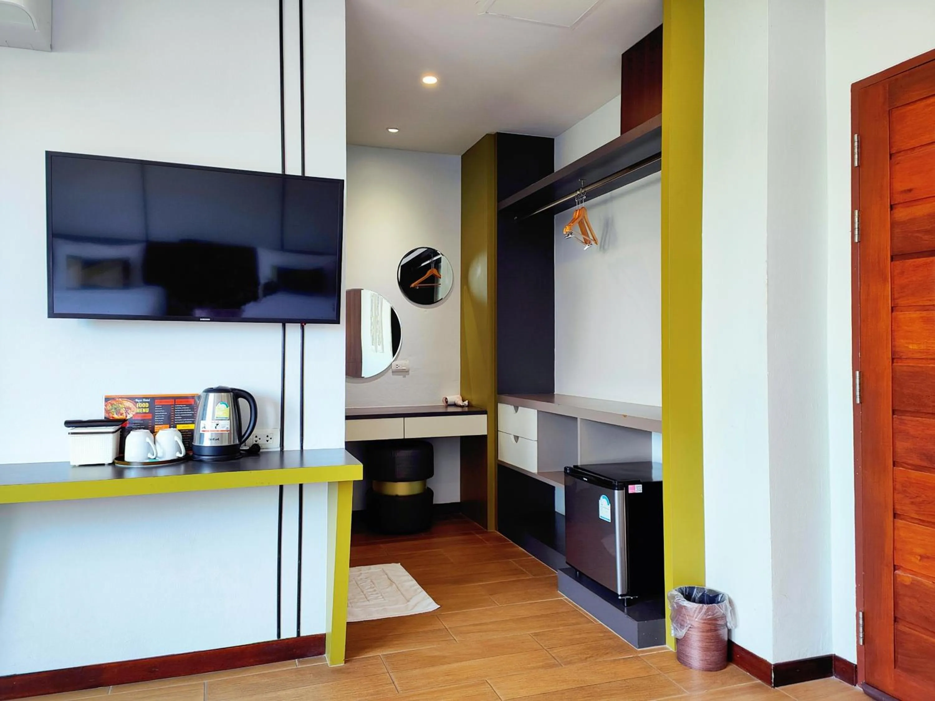 TV and multimedia in โคโค่ โฮเทล KOCO Hotel