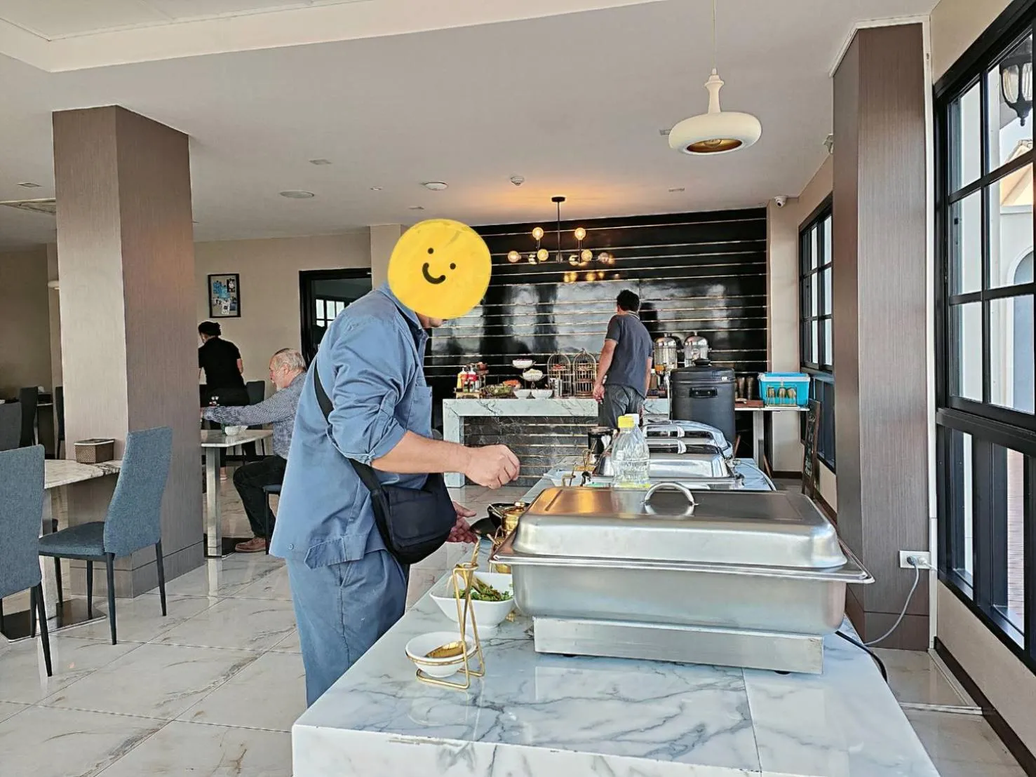 Property building in โคโค่ โฮเทล KOCO Hotel