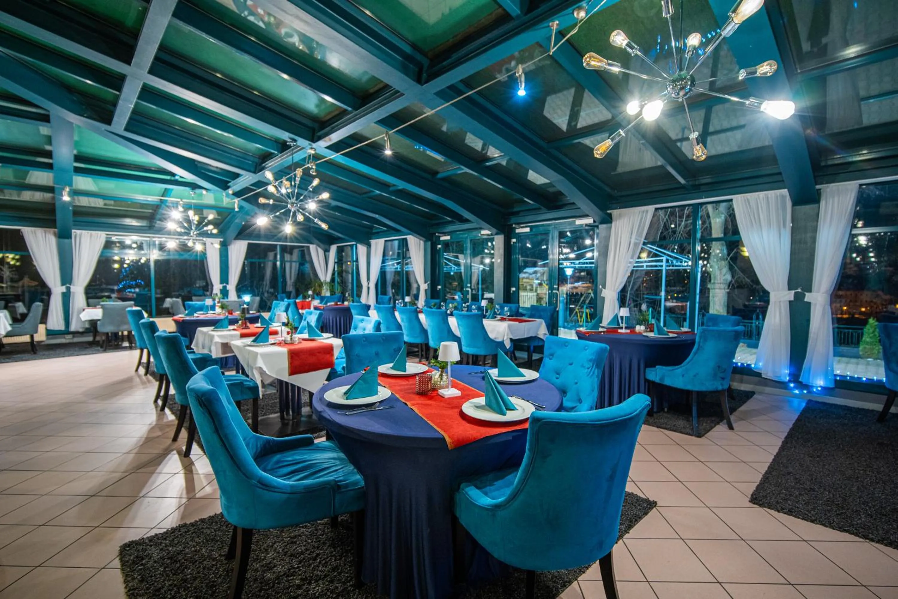 Restaurant/places to eat in Parkhotel Waldschlösschen