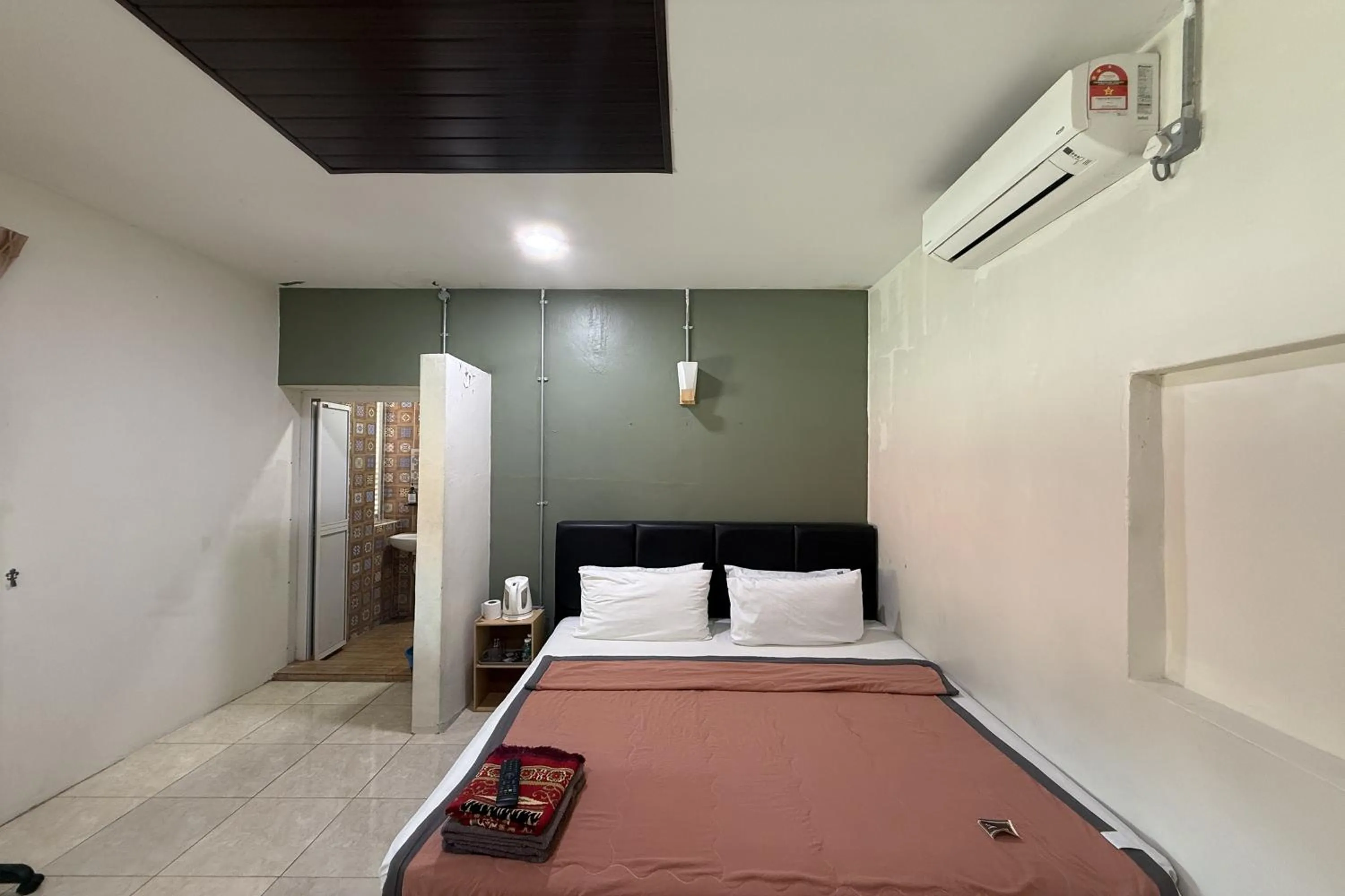 Bed in Inapan Taman Herba