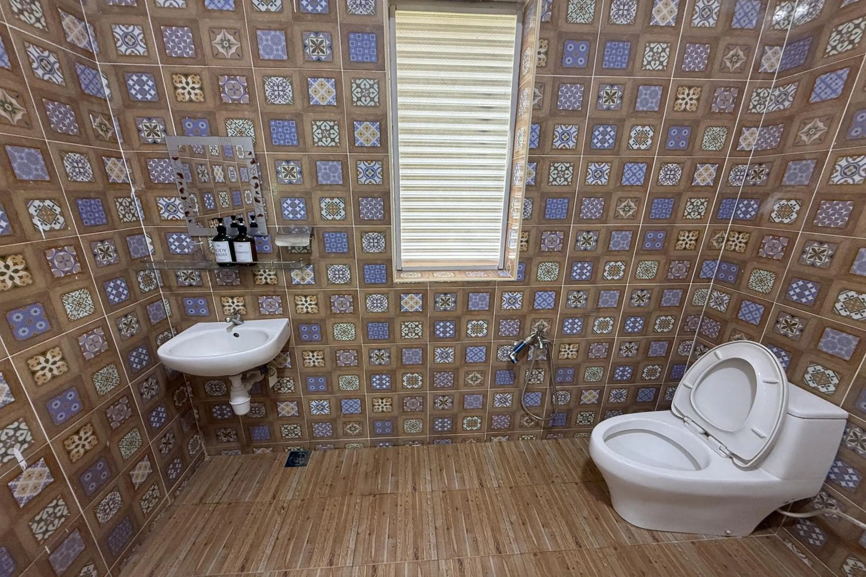 Toilet in Inapan Taman Herba