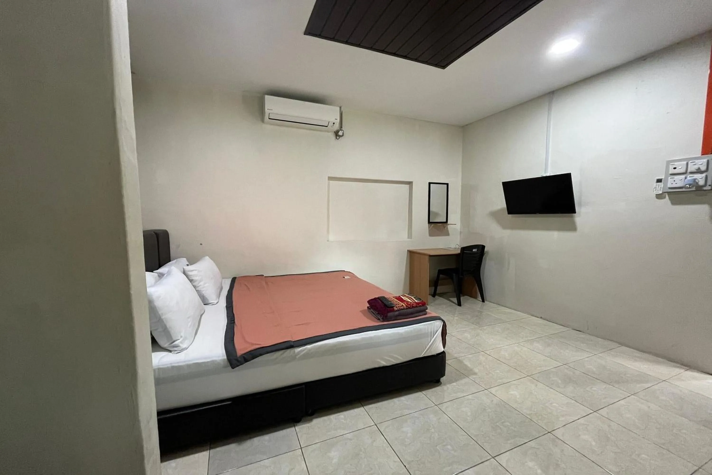 Bed in Inapan Taman Herba