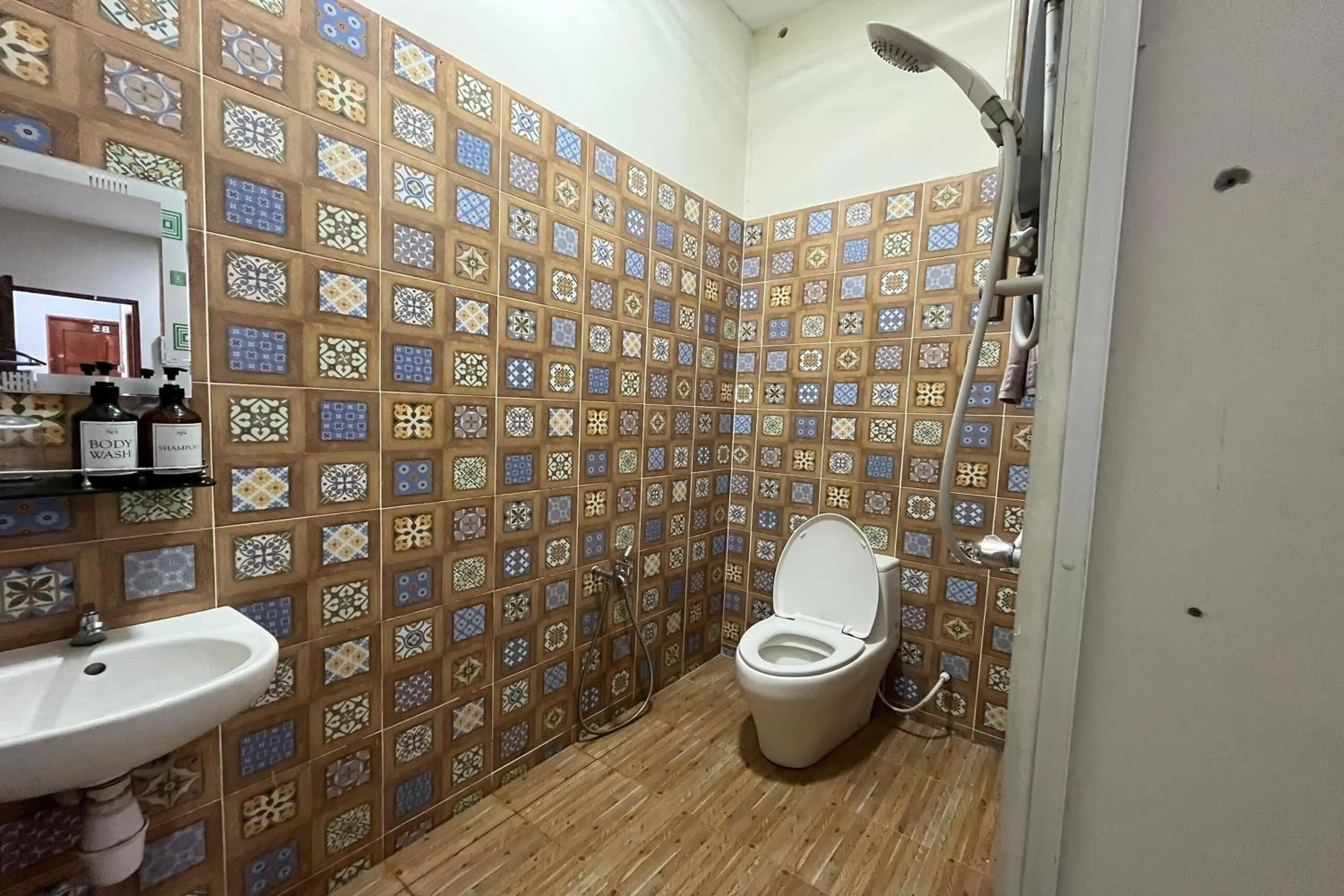 Bathroom in Inapan Taman Herba