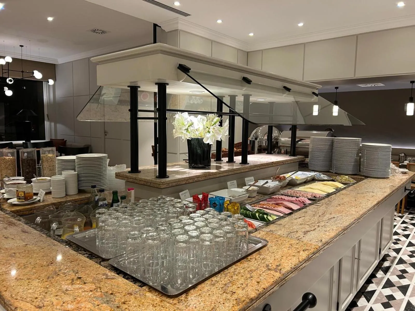 Breakfast in Alster-Hof