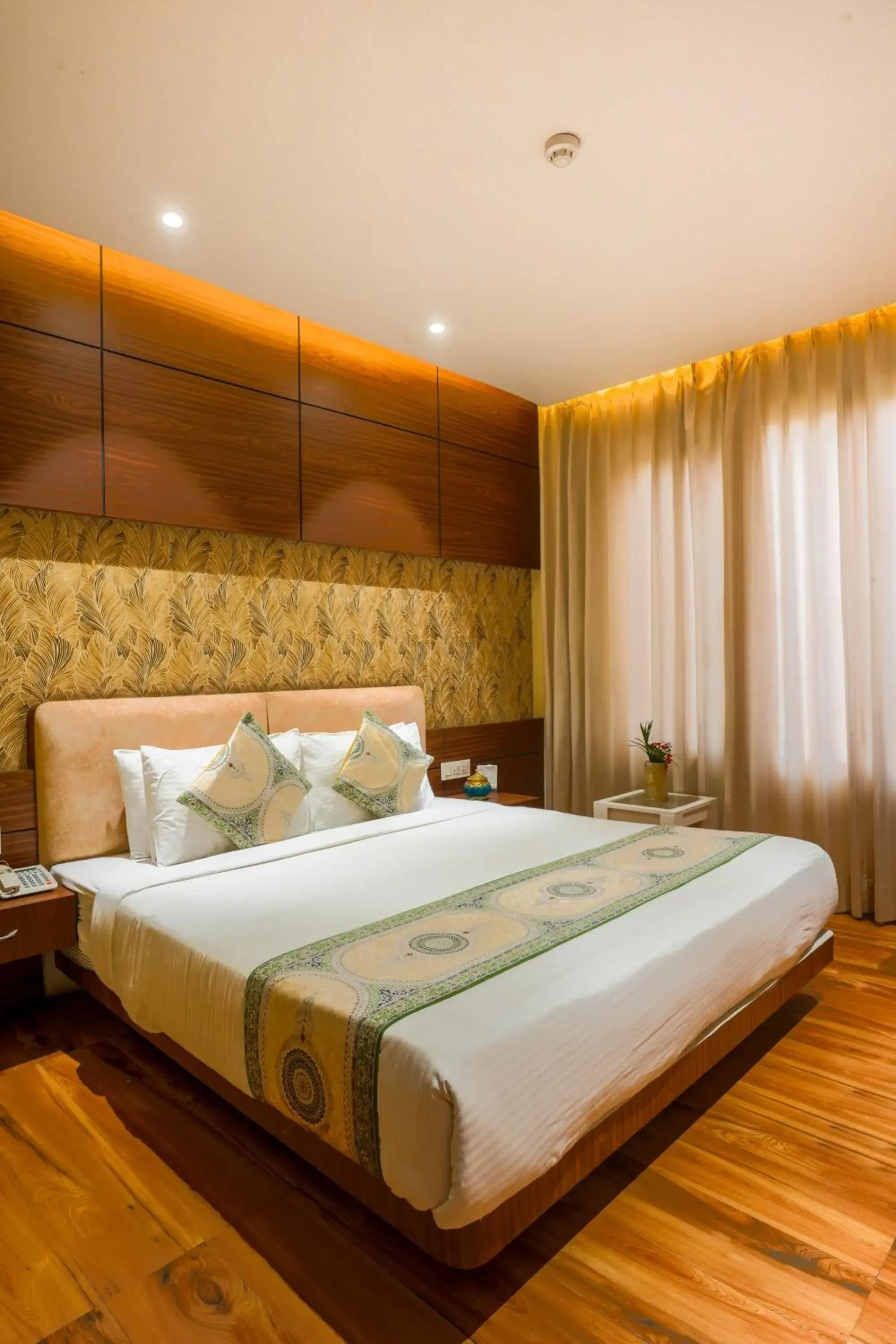 Stamps Golden Lagoon by Eight Continents - Opposite to Golden Temple Stamps Golden Lagoon by Eight Continents - Opposite to Golden Temple