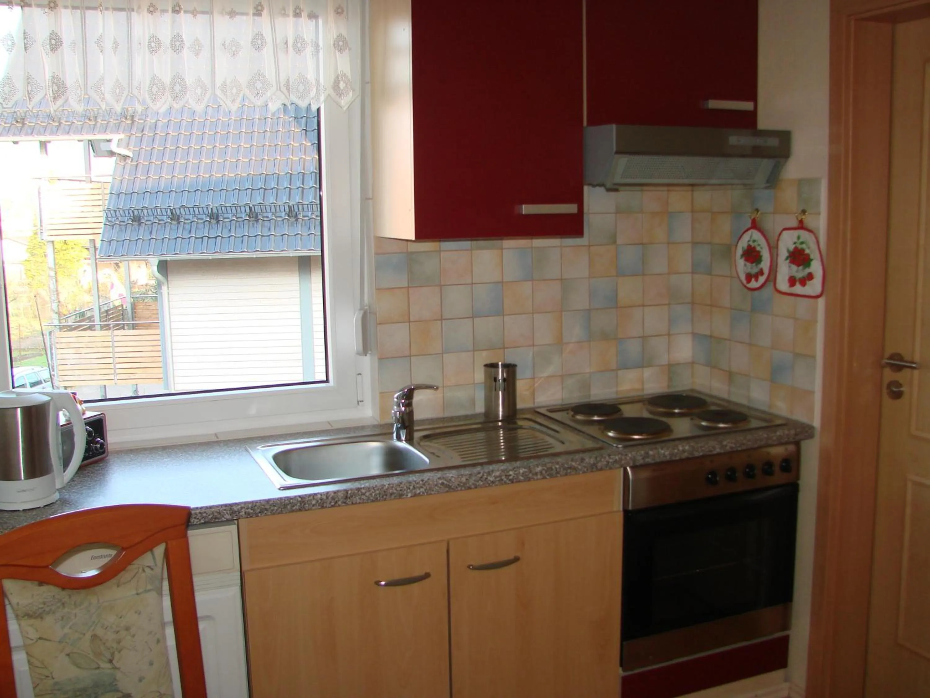 Kitchen or kitchenette in Gästehaus Alexanna