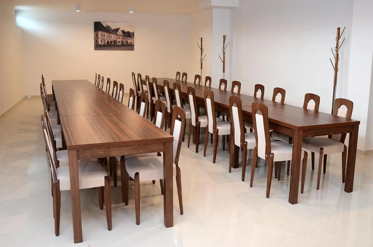 Restaurant/places to eat in Hotel Bélier