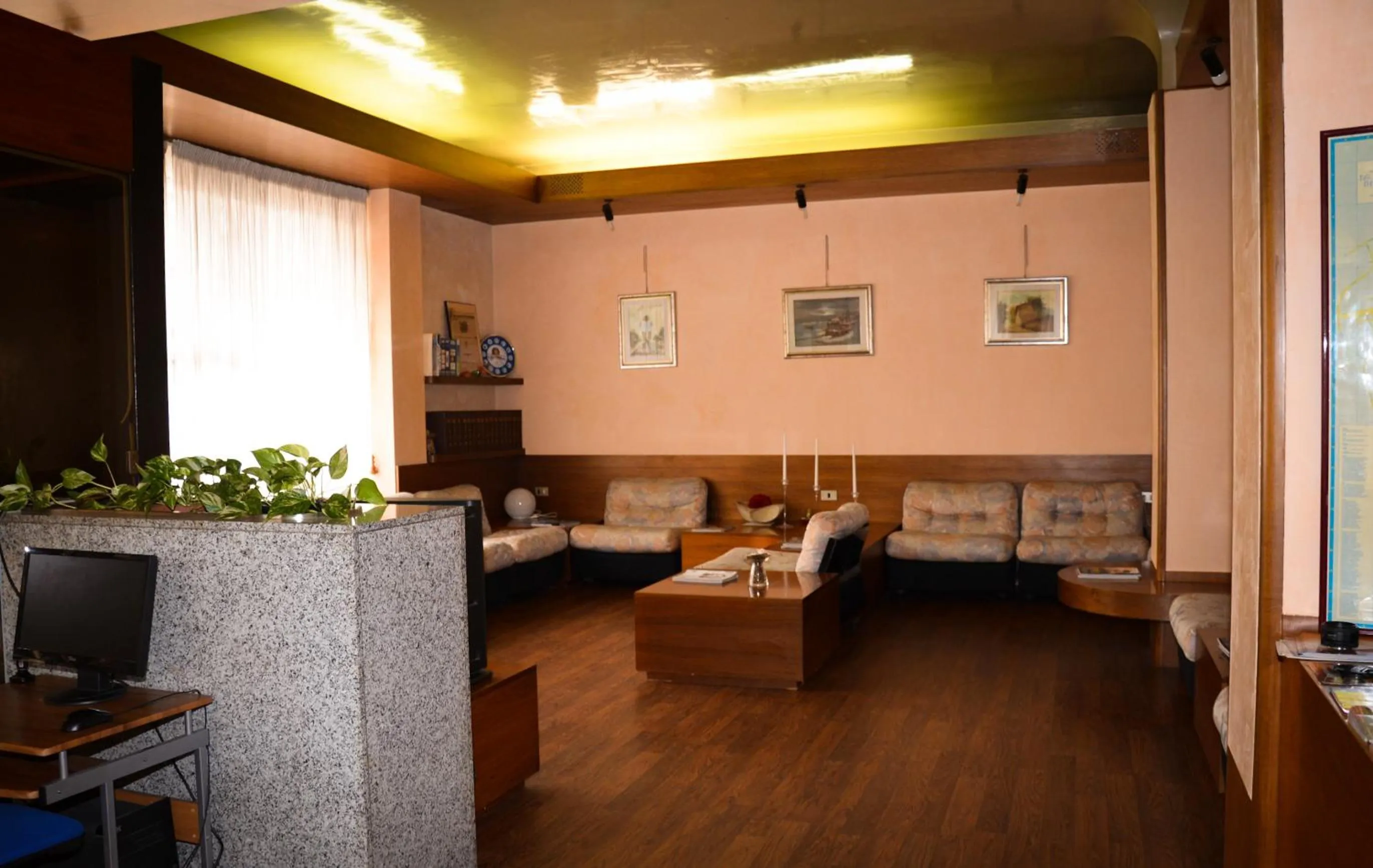 Lobby or reception in Hotel Salieri