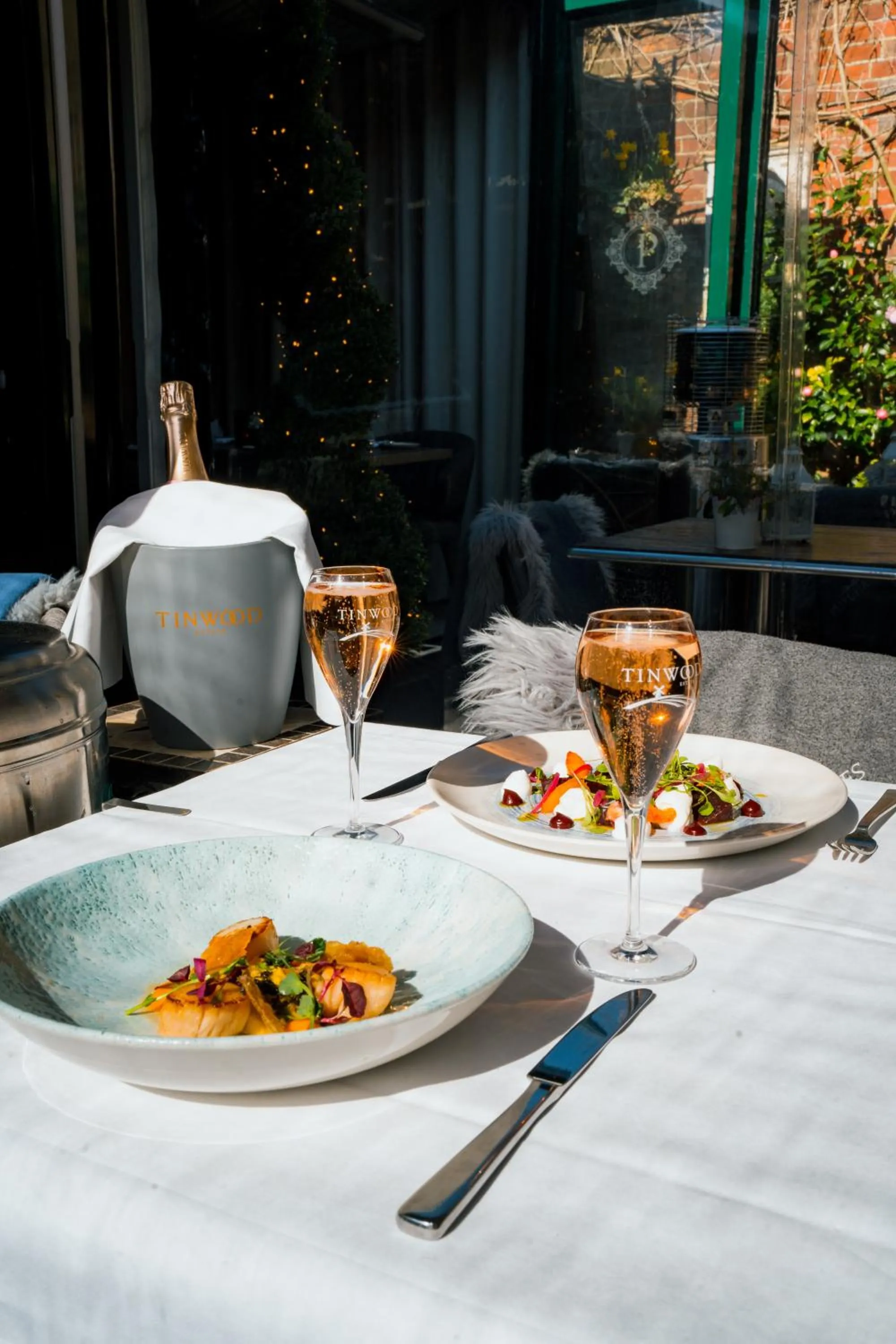 Food and drinks in Purchases Restaurant & Accommodation