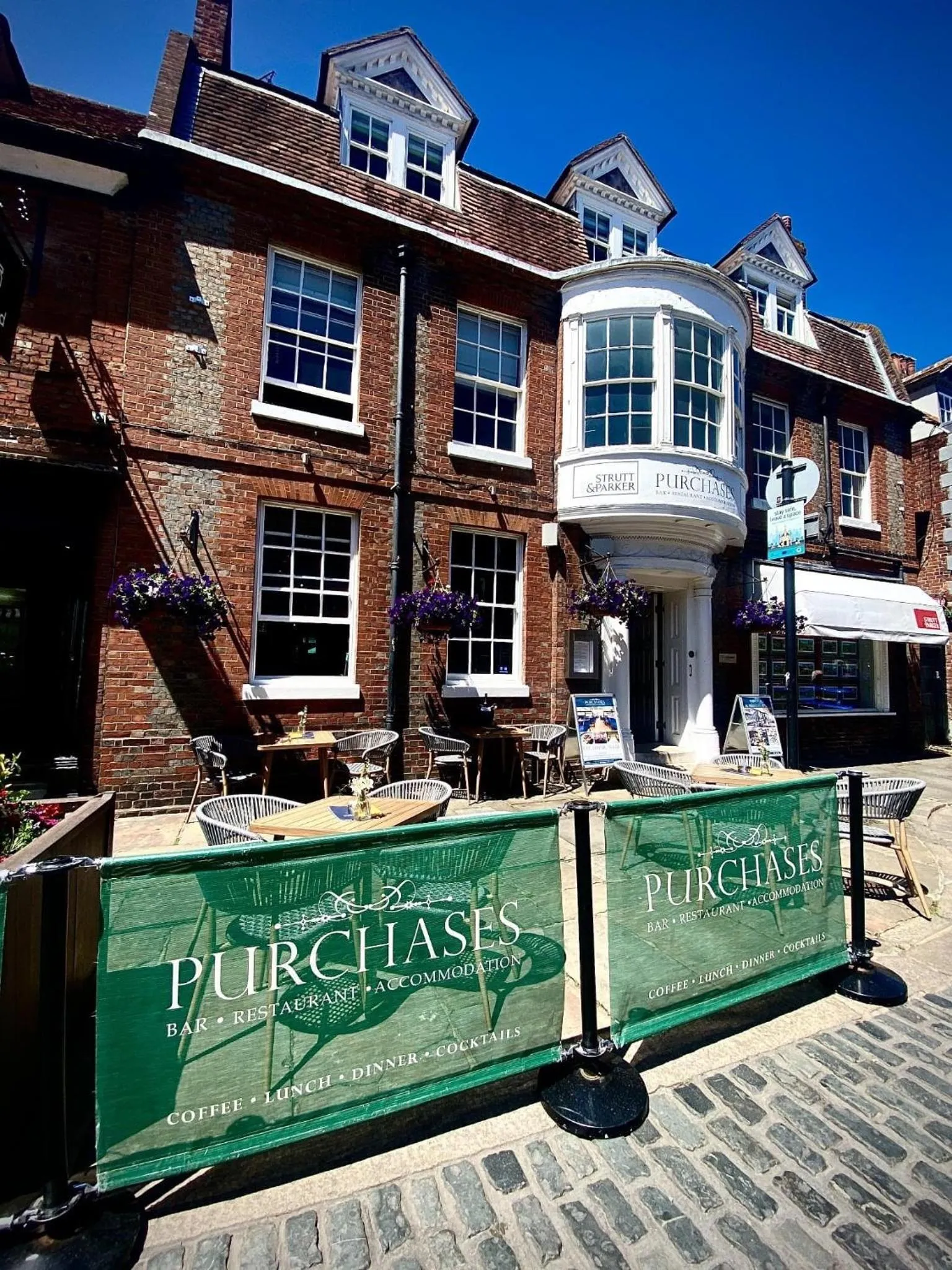 Property building in Purchases Restaurant & Accommodation