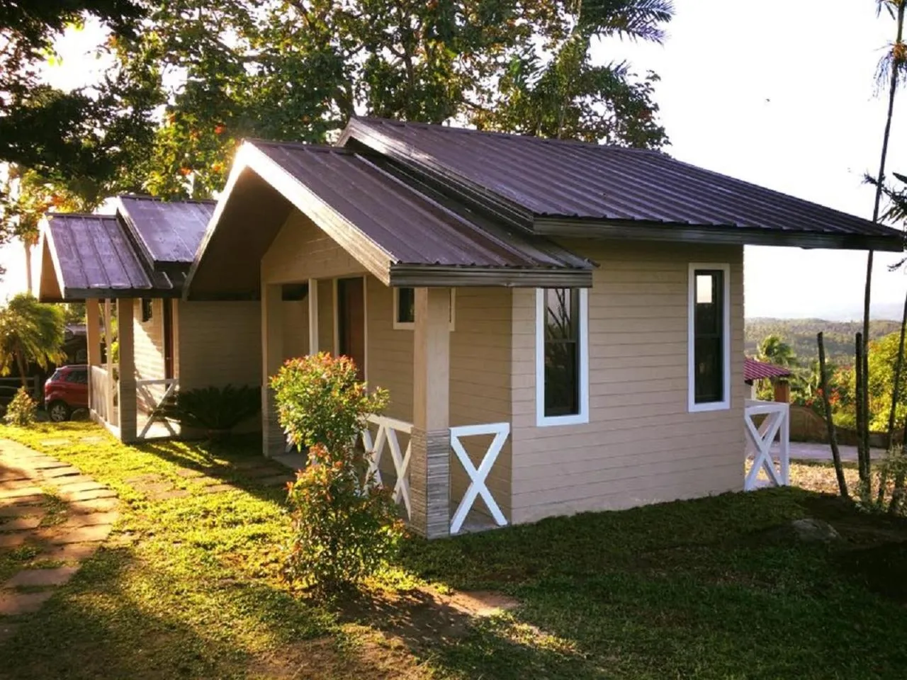 Garden in Spacio Caliraya Bed & Breakfast