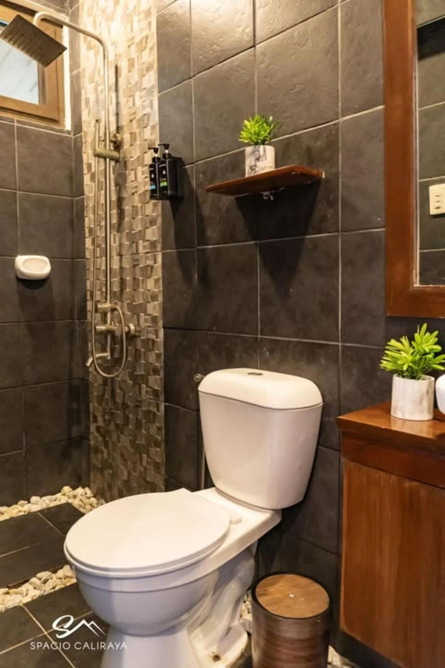 Bathroom in Spacio Caliraya Bed & Breakfast