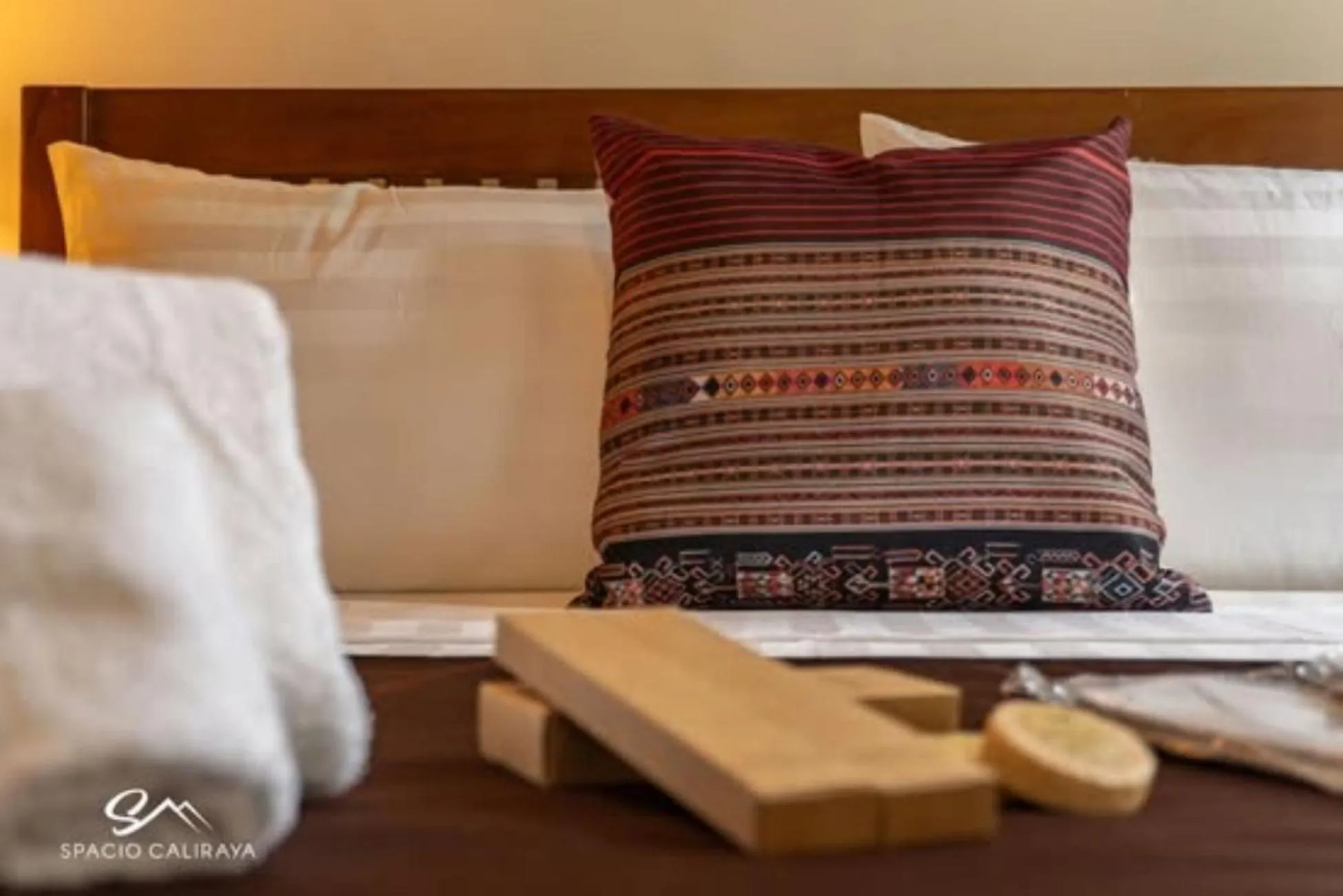 Bed in Spacio Caliraya Bed & Breakfast