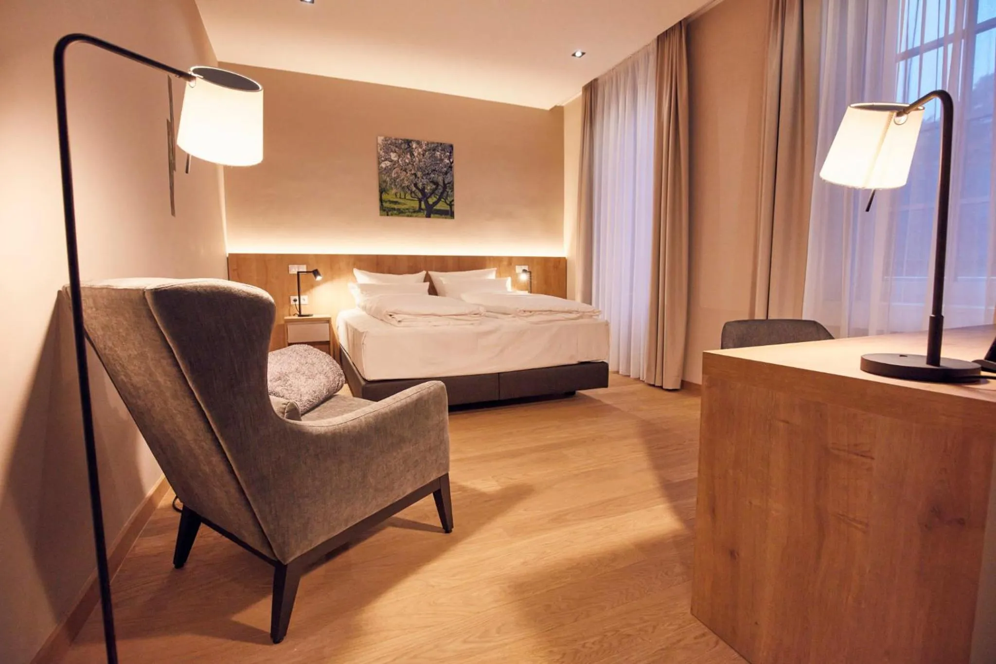 Photo of the whole room, Bed in Seehotel Maria Laach