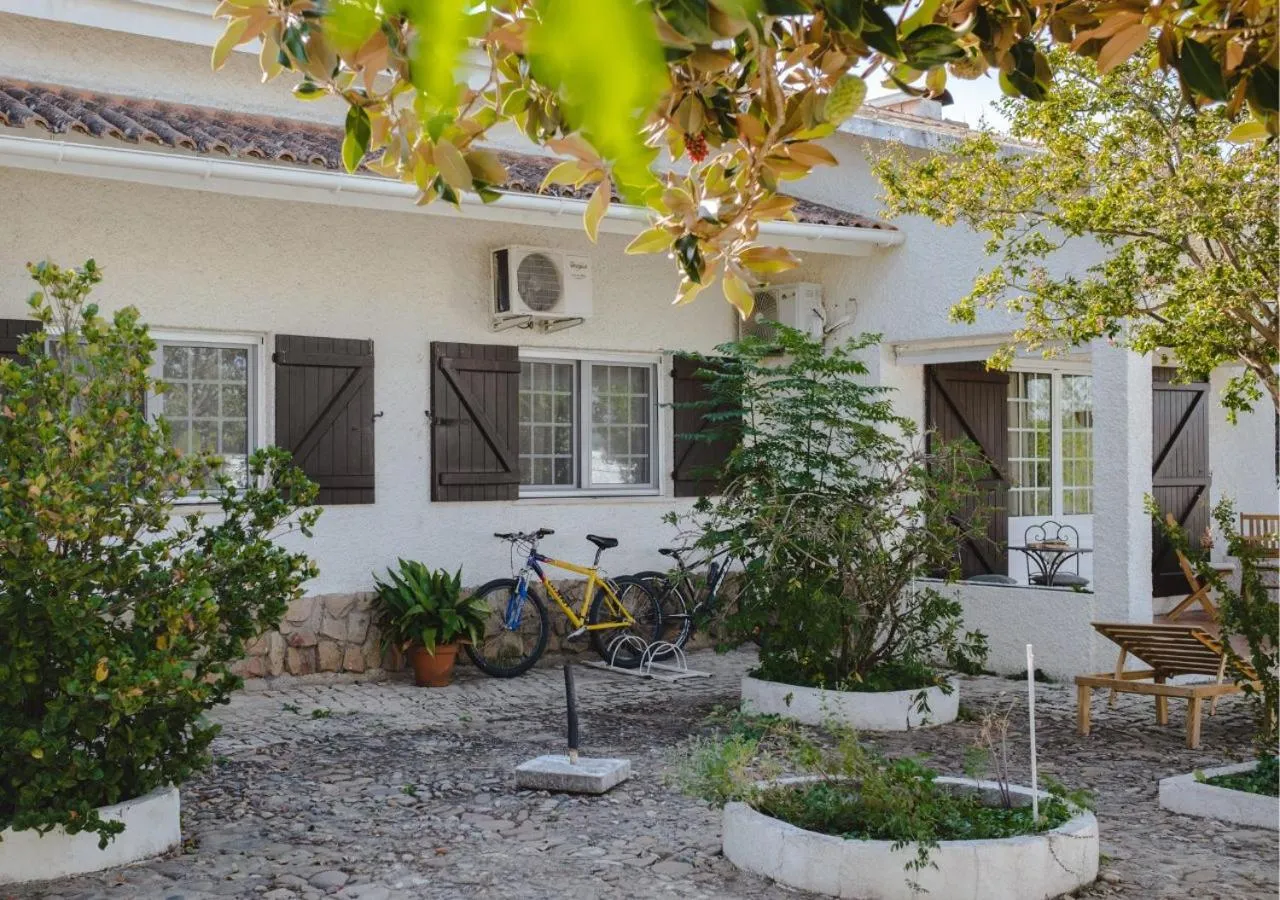 Property building in AmendoeirasHouse-SustainableLiving