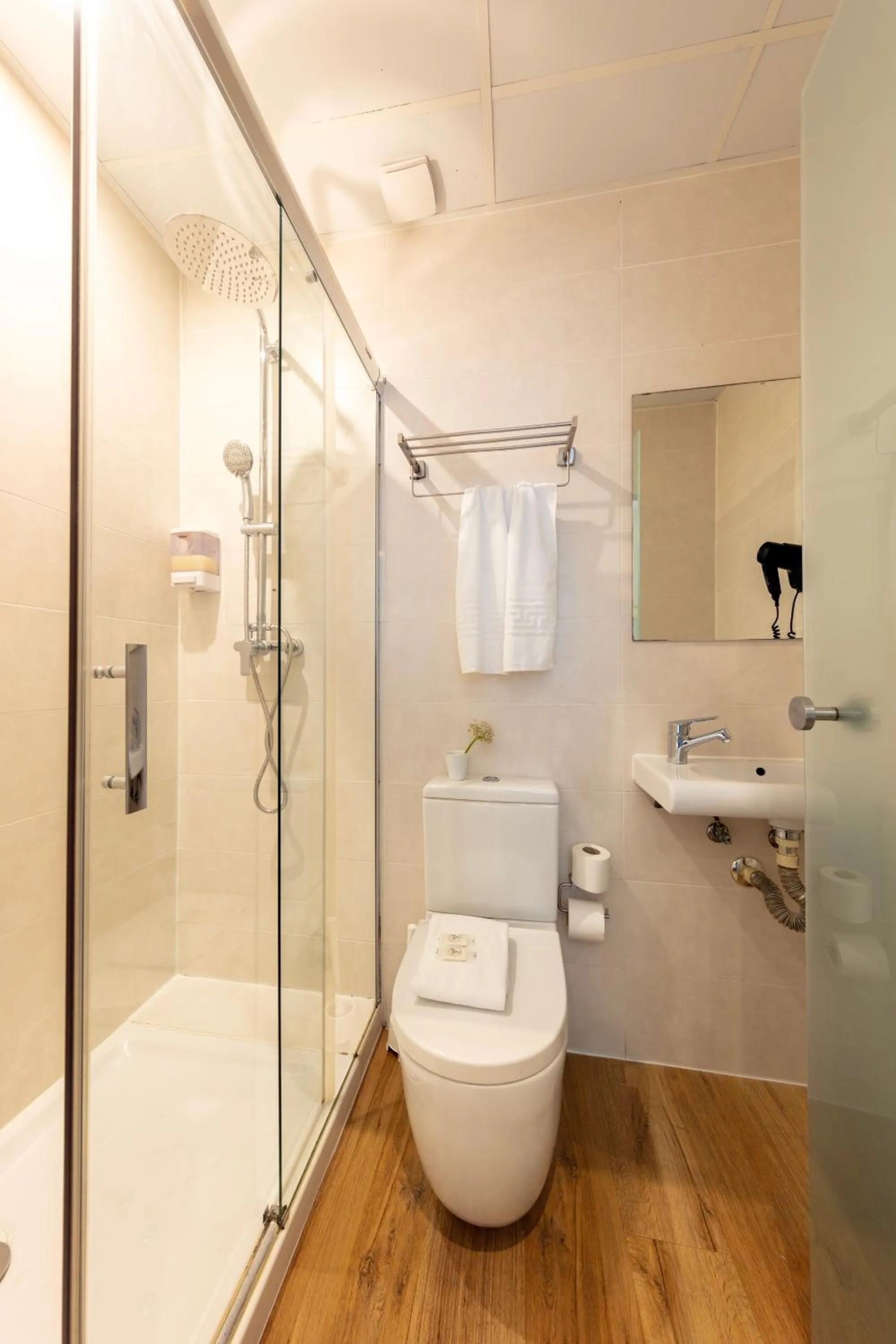 Bathroom in Som Nit Born