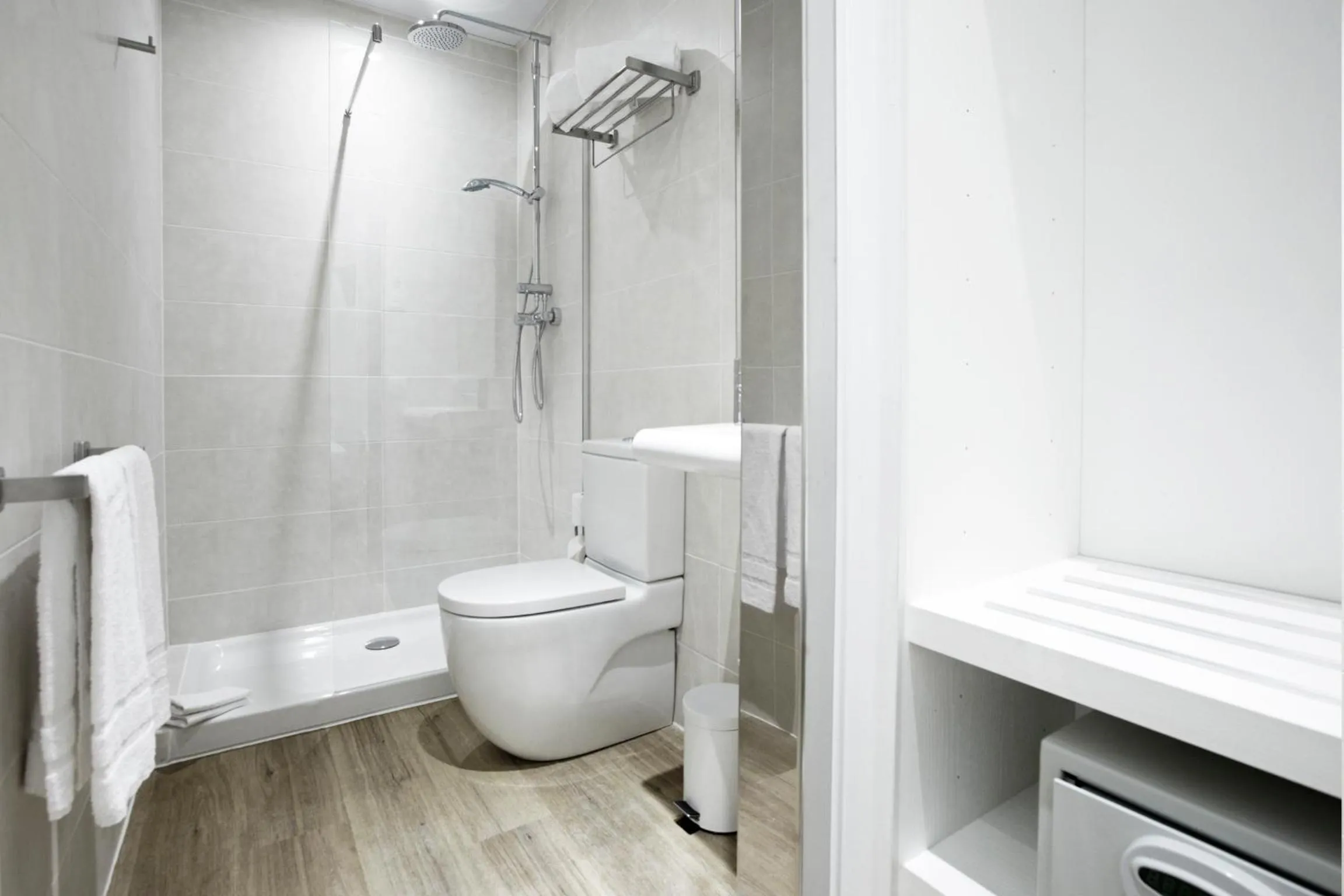 Bathroom in Som Nit Born