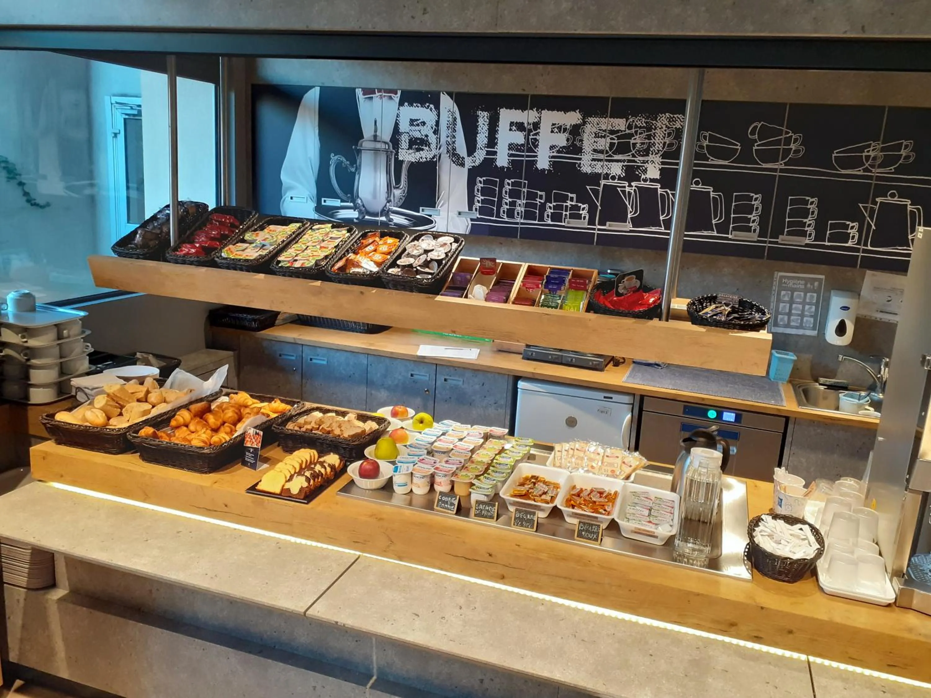 Breakfast in ibis budget Toulouse Centre Gare