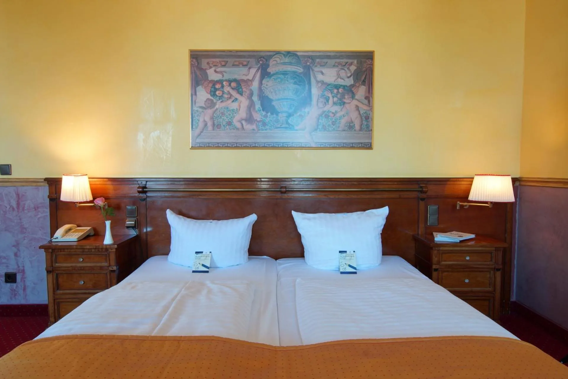 bunk bed, Bed in Hotel am Luisenplatz