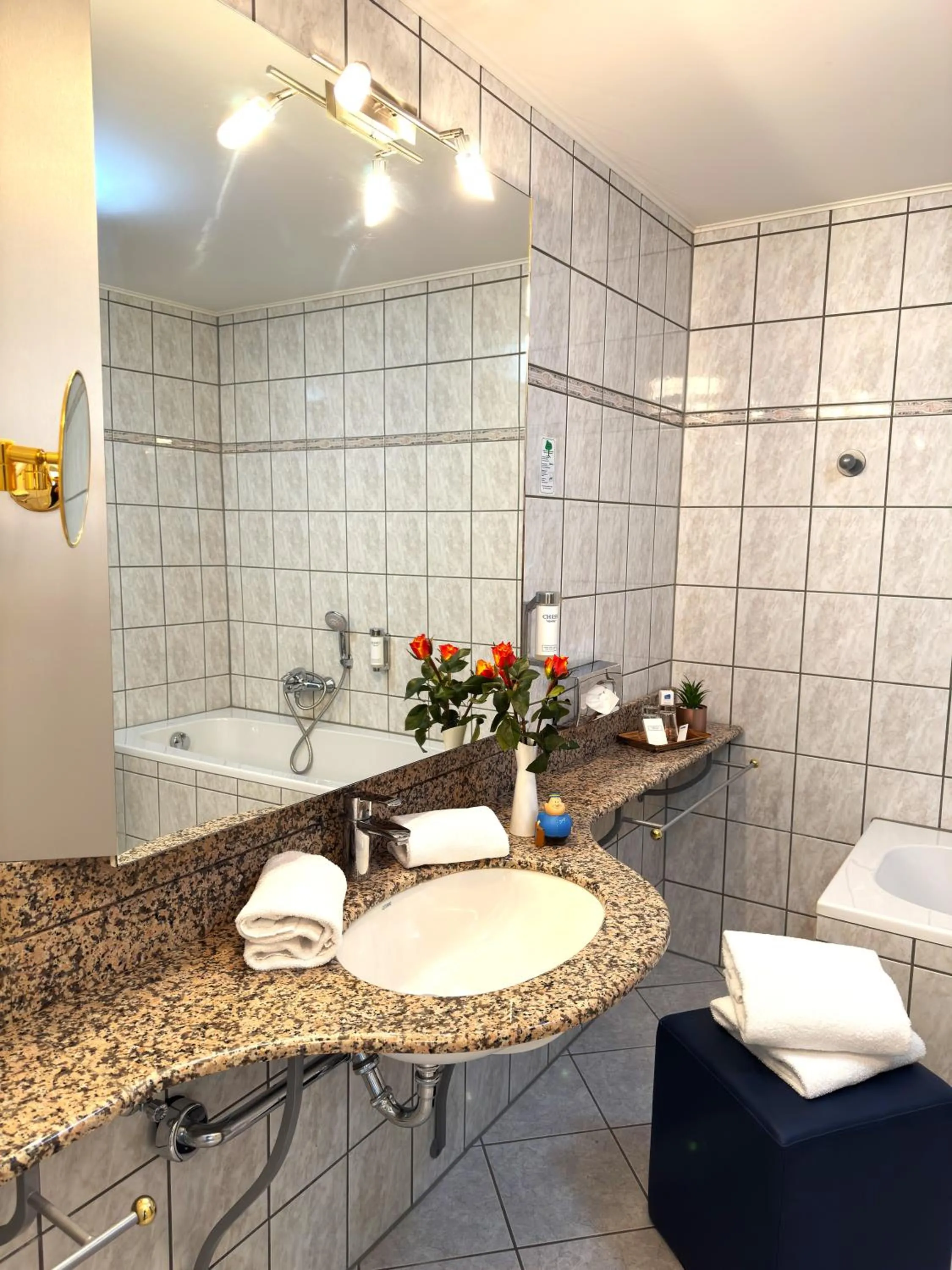Bathroom in Hotel am Luisenplatz