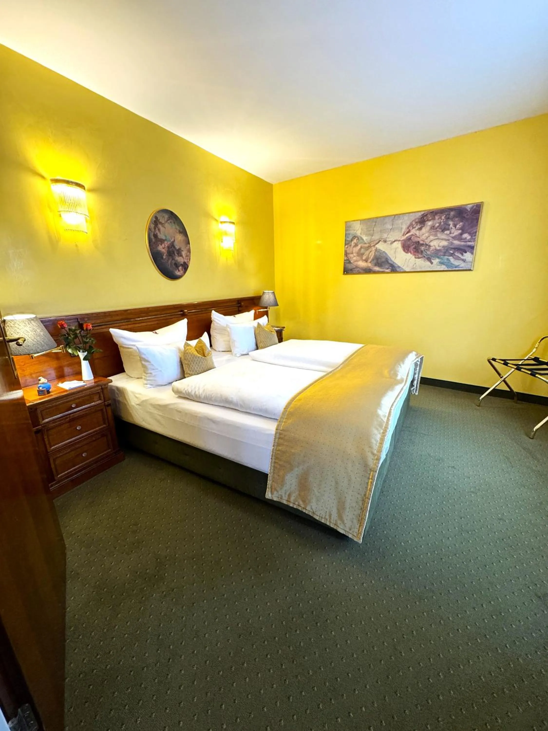 Bed in Hotel am Luisenplatz