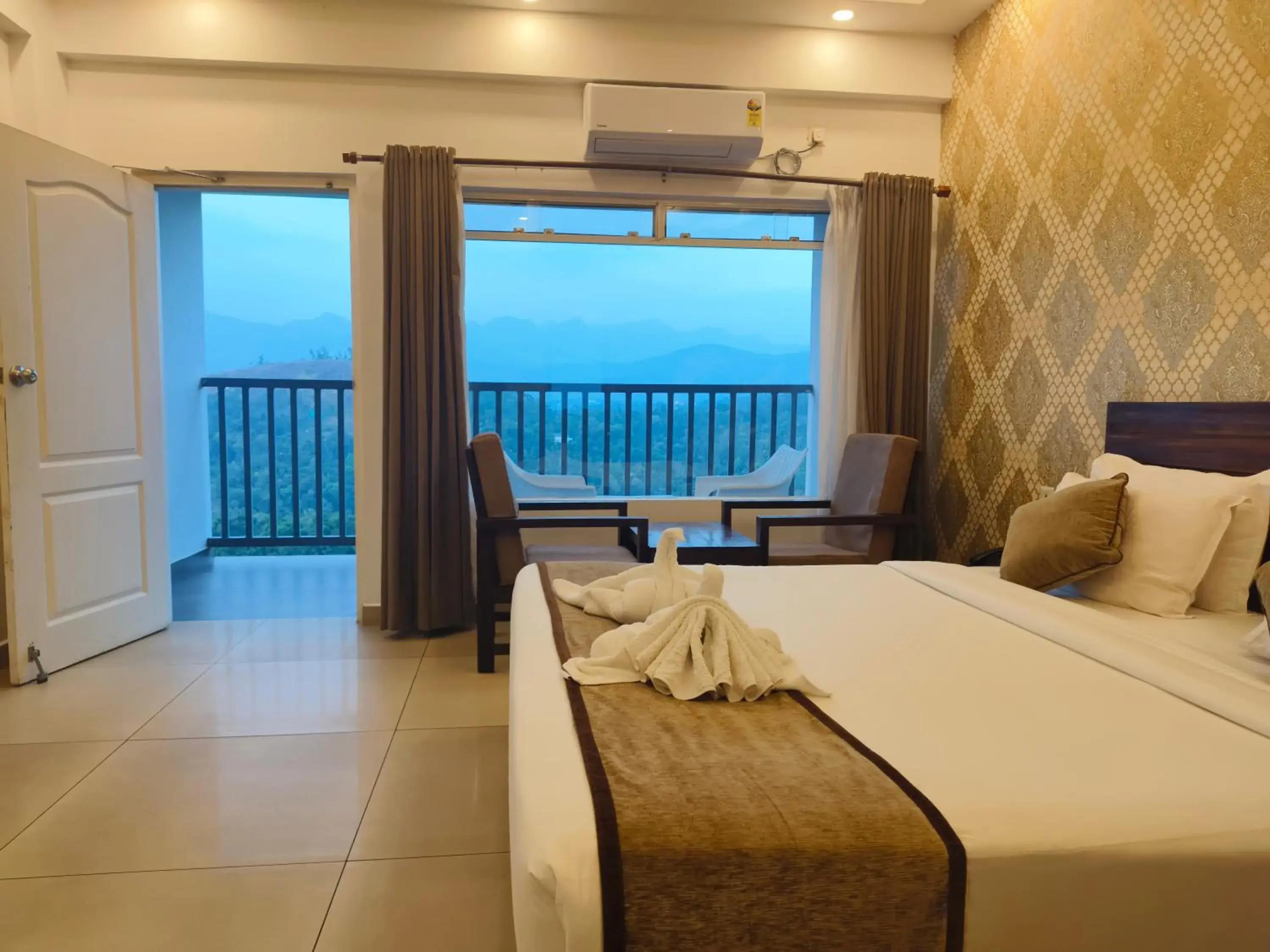 Premium Valley View Room with Balcony in Pleasant Hill Resort Premium Valley View Room with Balcony in Pleasant Hill Resort