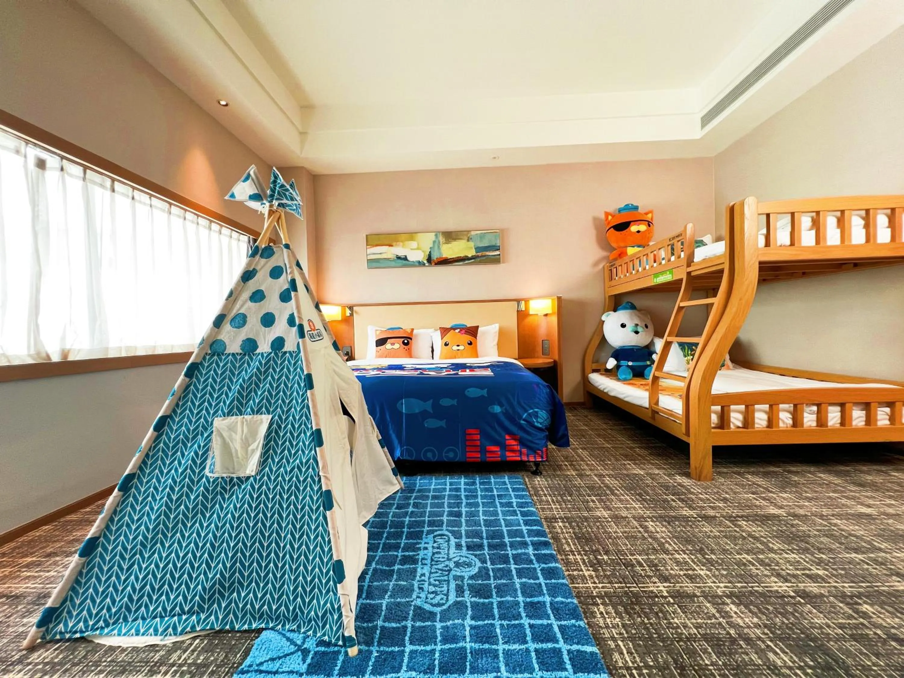 Photo of the whole room, Bed in Xence hotel near Xiamen Airport & SM Mall