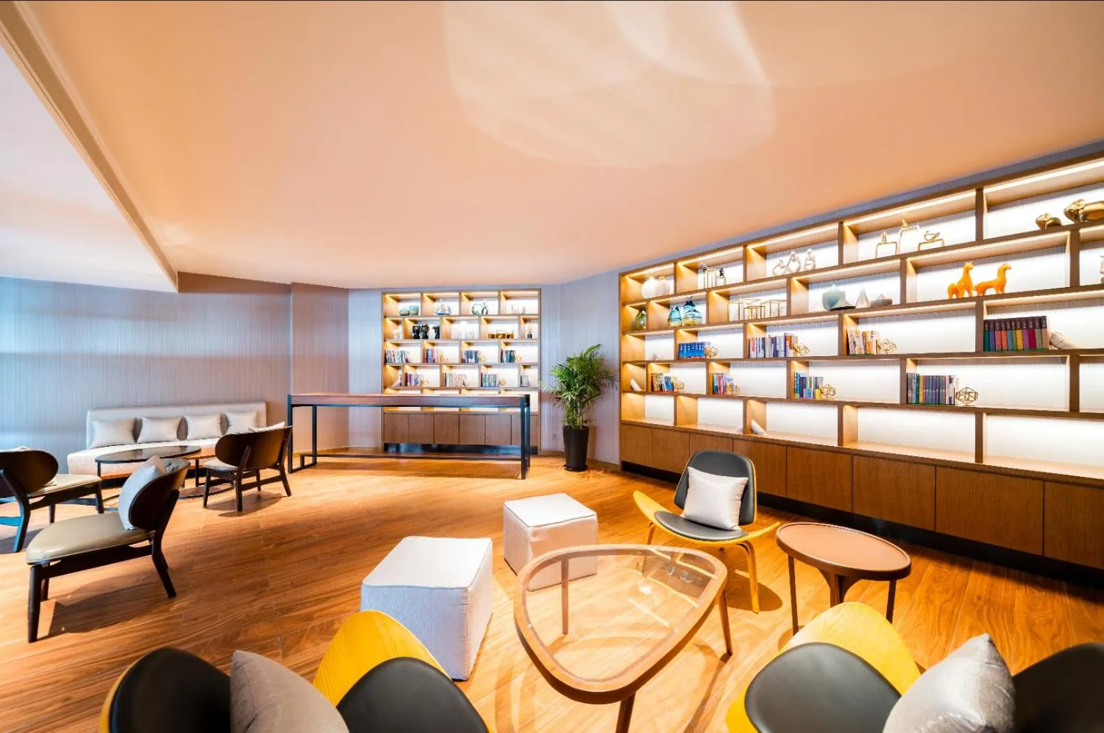 Library in Xence hotel near Xiamen Airport & SM Mall