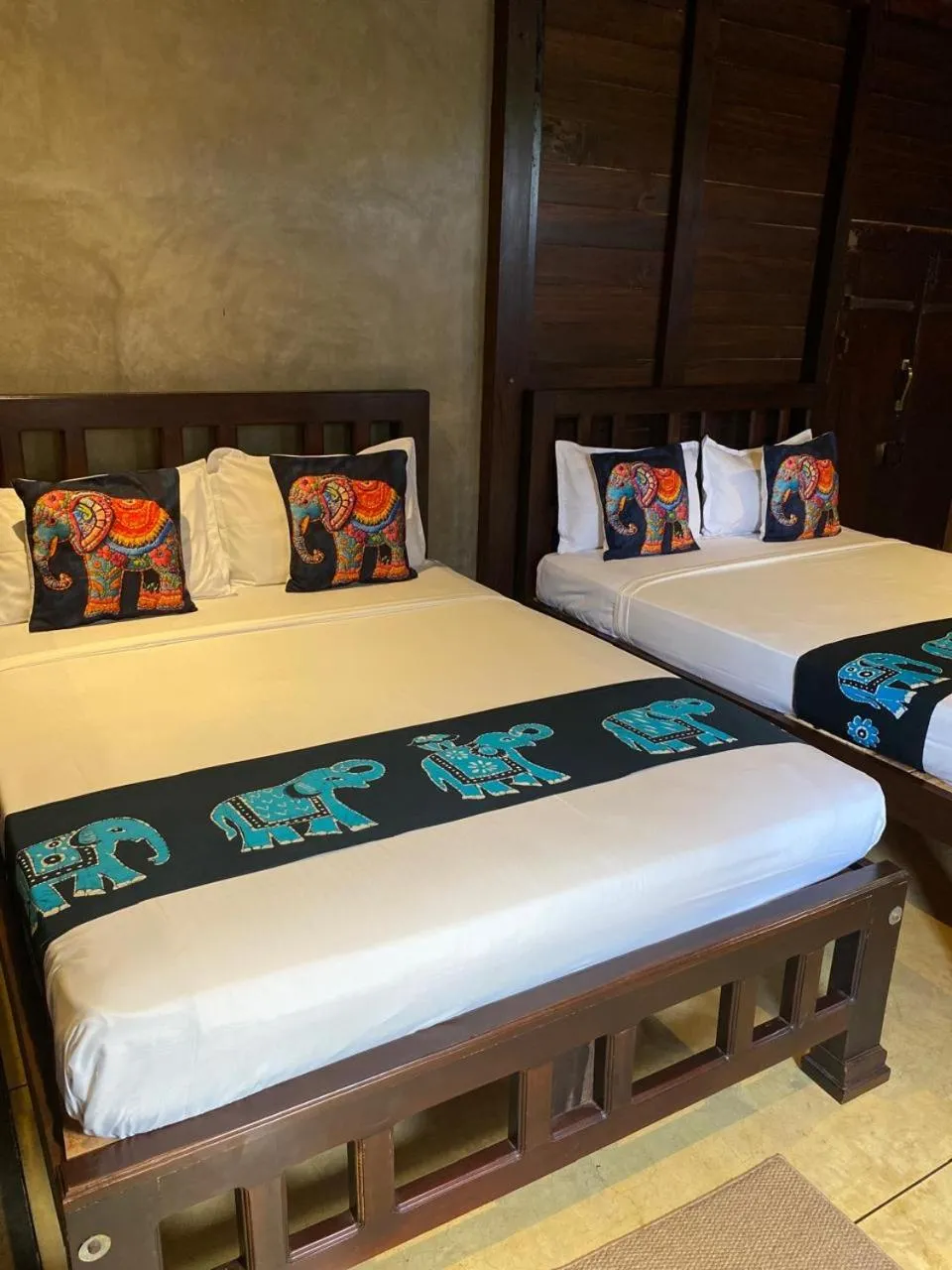 Bed in Negombo Boutique Villa