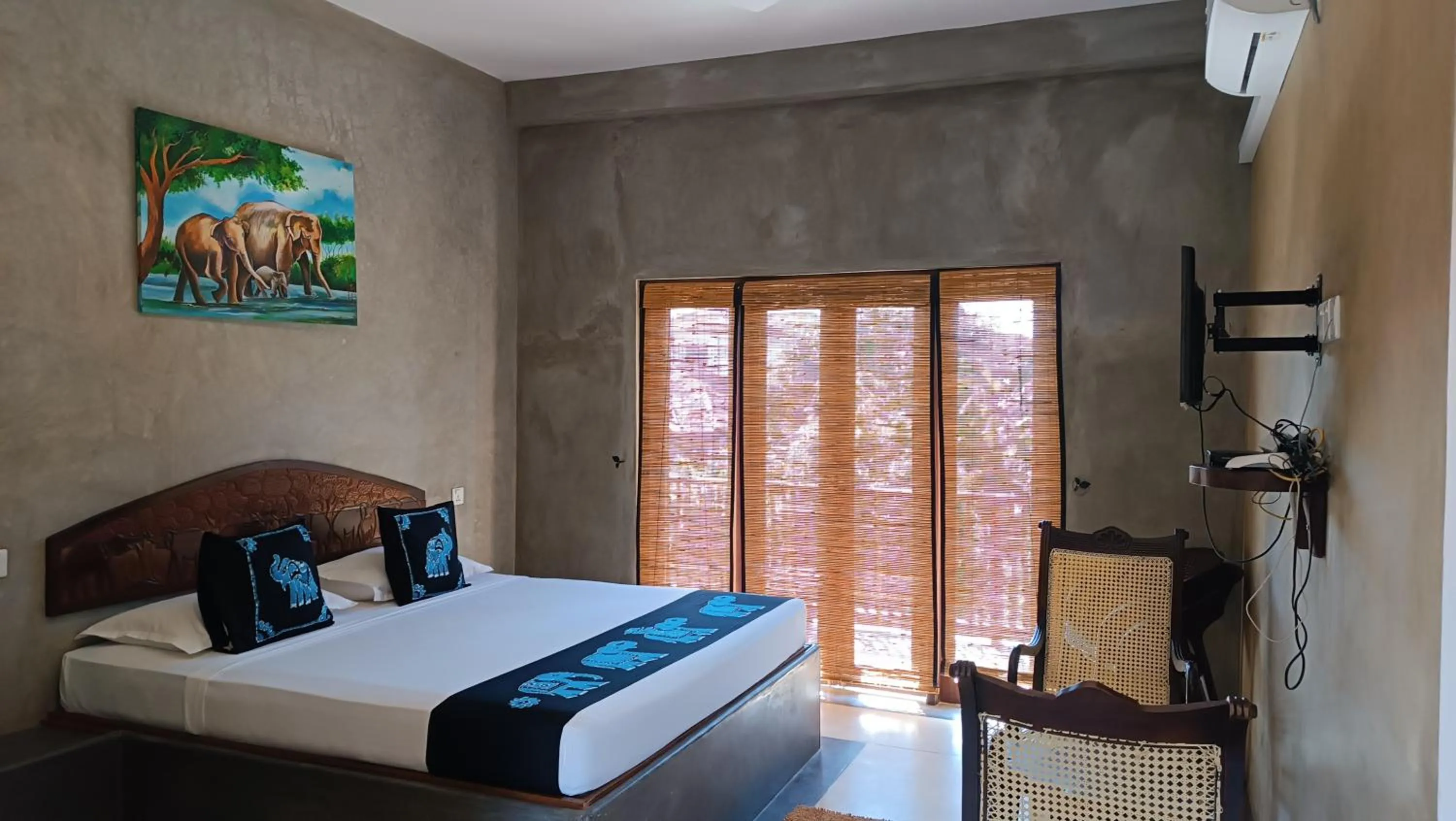 Bed in Negombo Boutique Villa