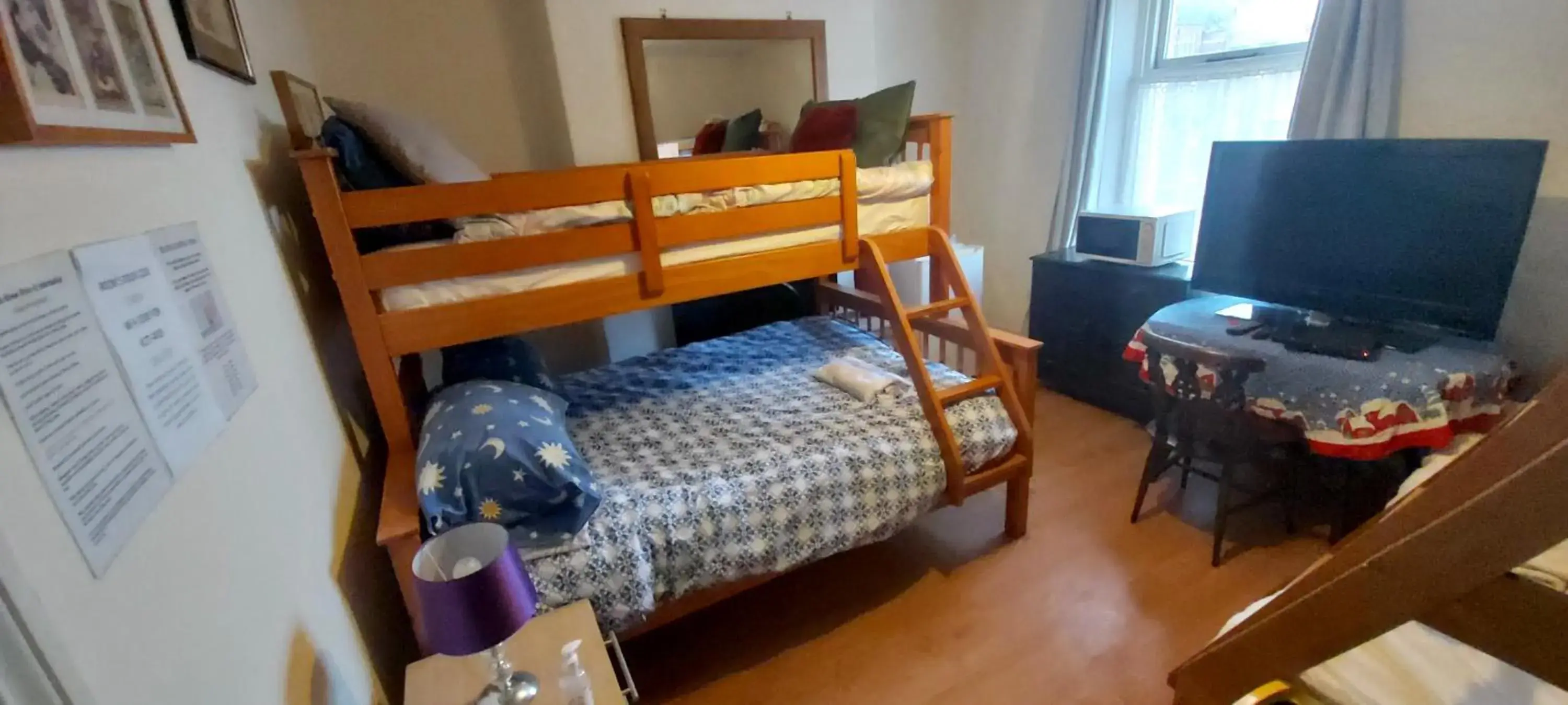 Single Bed in Male Dormitory Room in Phoenix Nights Guest House Single Bed in Male Dormitory Room in Phoenix Nights Guest House